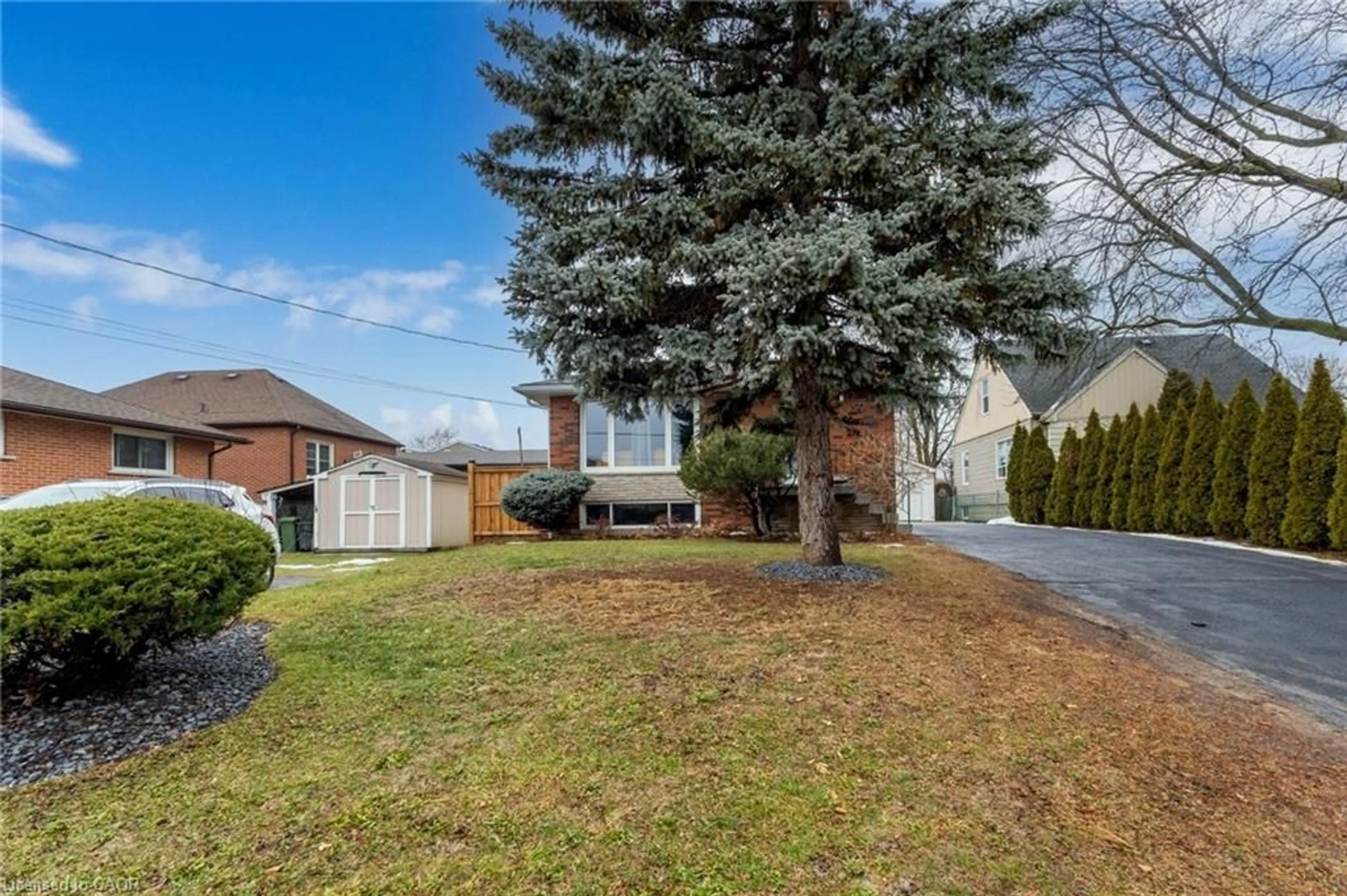 Home with brick exterior material, street for 27 Blenheim Dr, Stoney Creek Ontario L8E 1W1