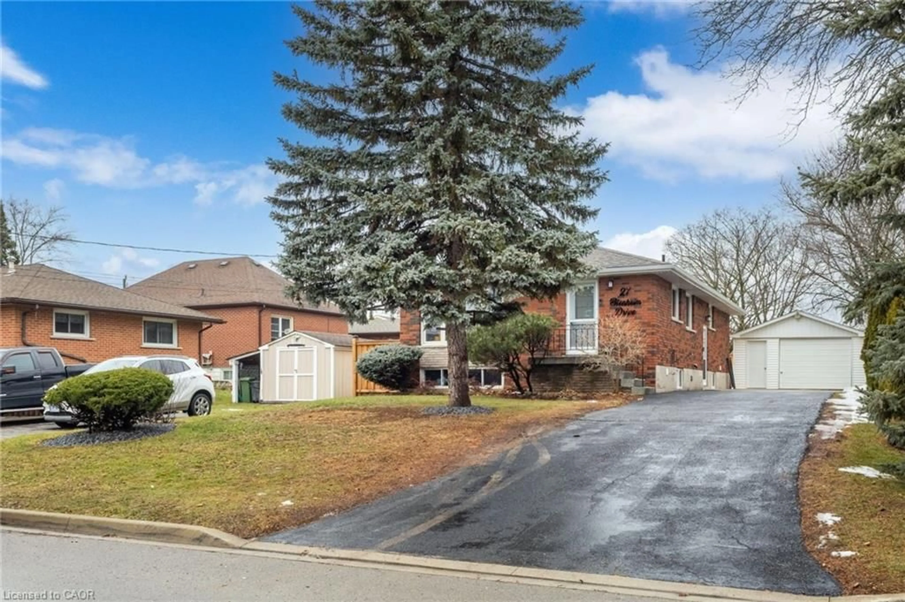 Home with brick exterior material, street for 27 Blenheim Dr, Stoney Creek Ontario L8E 1W1