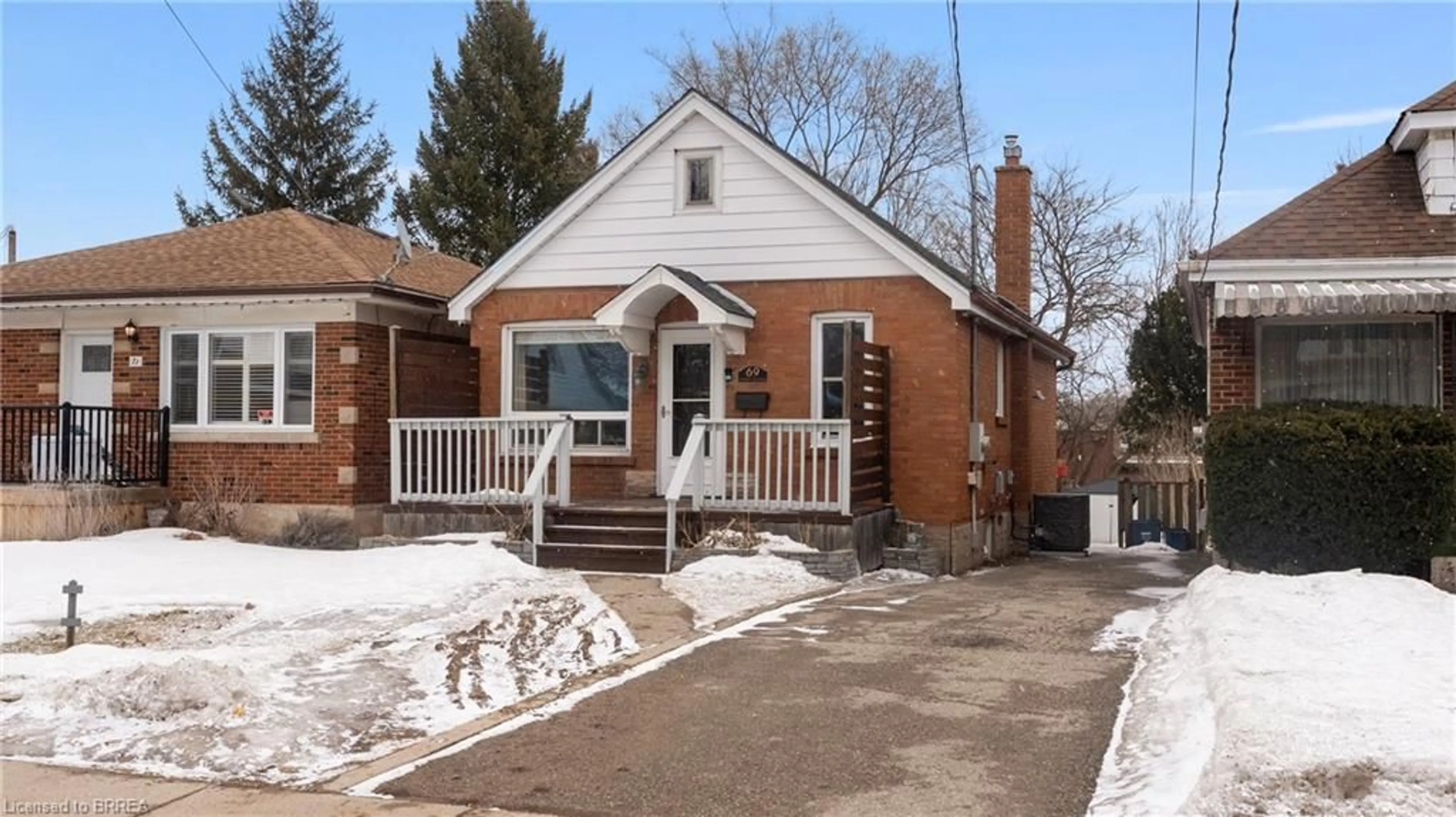 Home with brick exterior material, street for 69 Lyons Ave, Brantford Ontario N3R 4R2