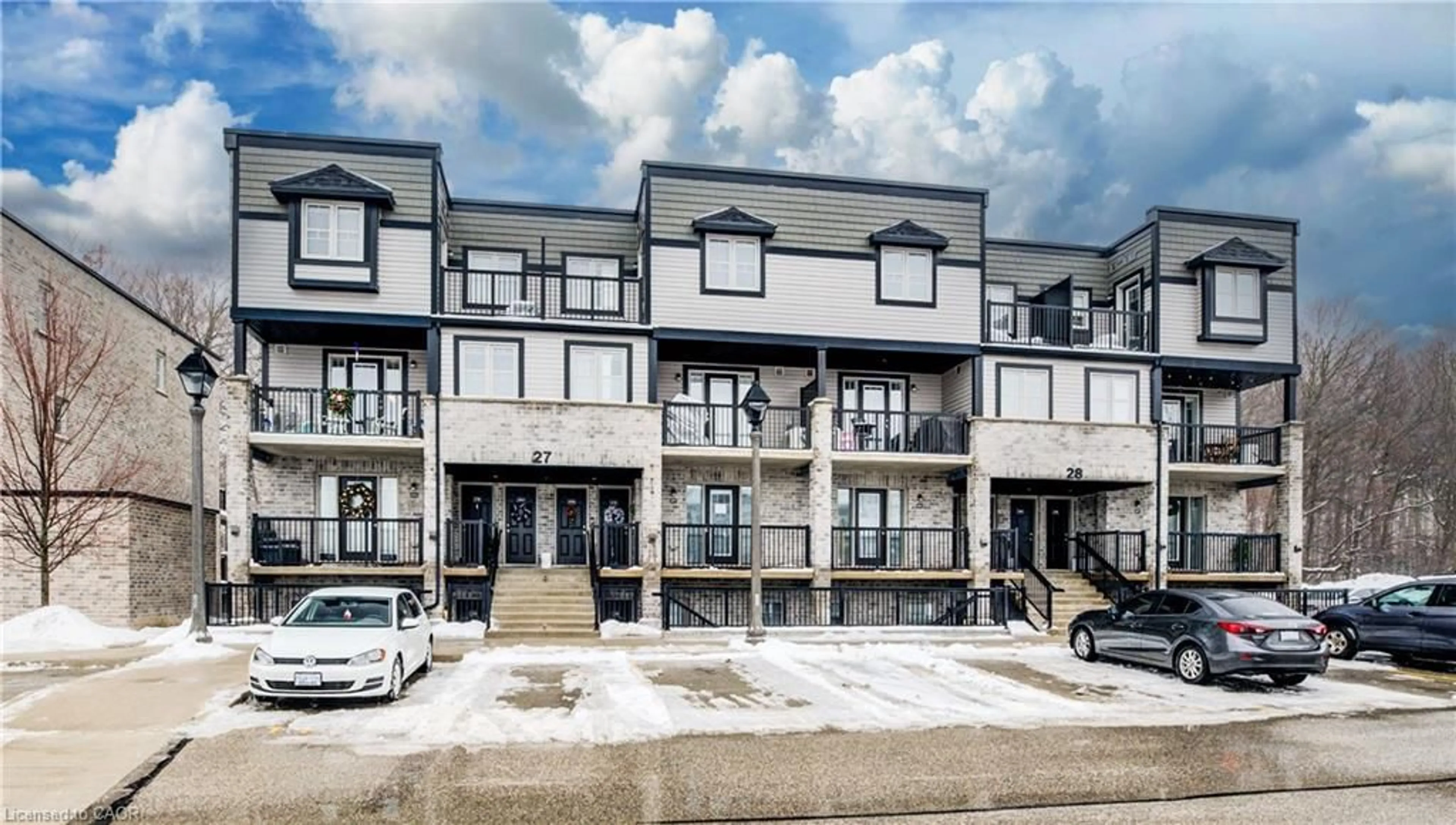 A pic from outside/outdoor area/front of a property/back of a property/a pic from drone, street for 1989 Ottawa St #27A, Kitchener Ontario N2E 0G7