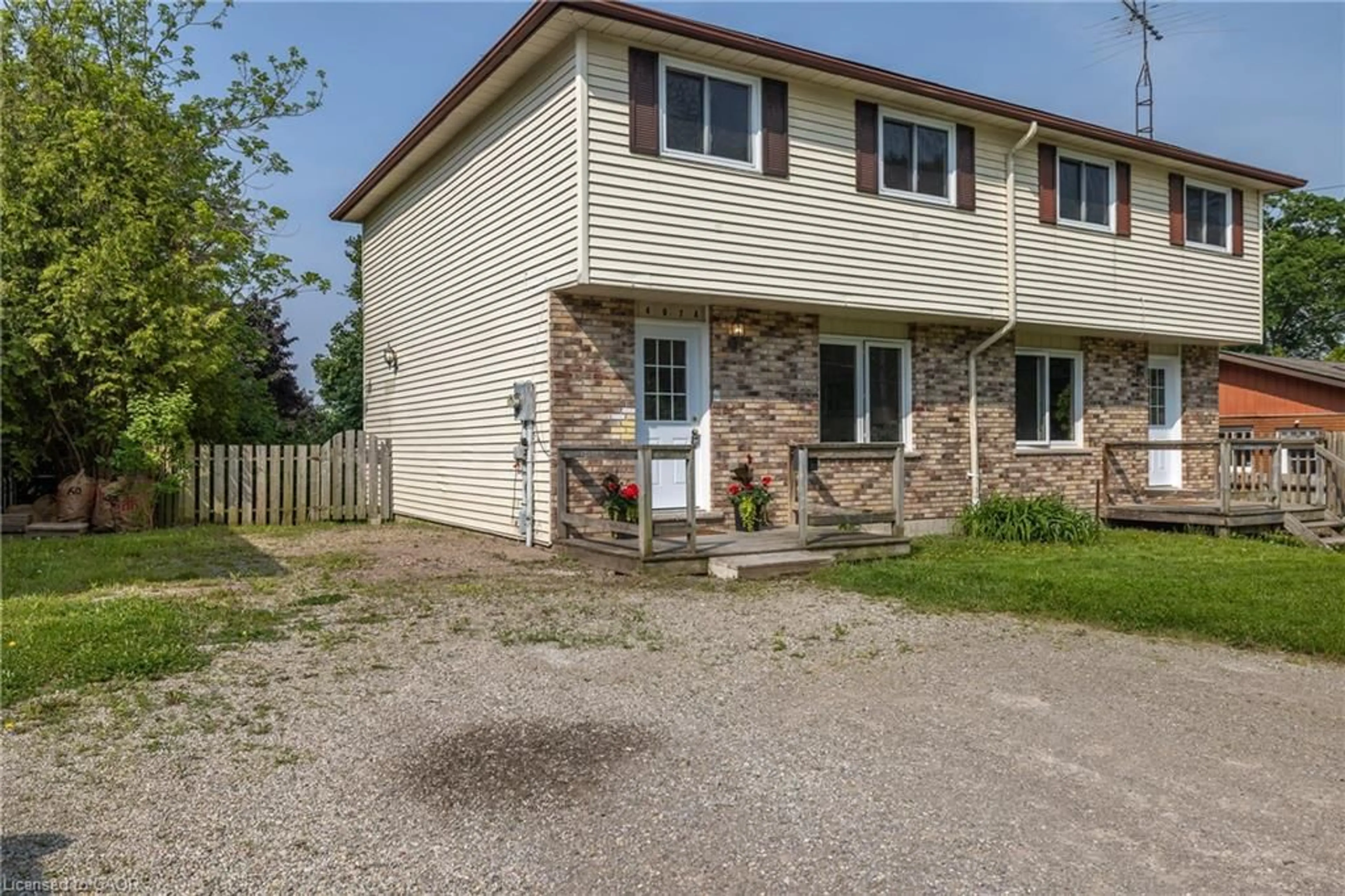 A pic from outside/outdoor area/front of a property/back of a property/a pic from drone, street for 407-A Main St, Rockwood Ontario N0B 2K0