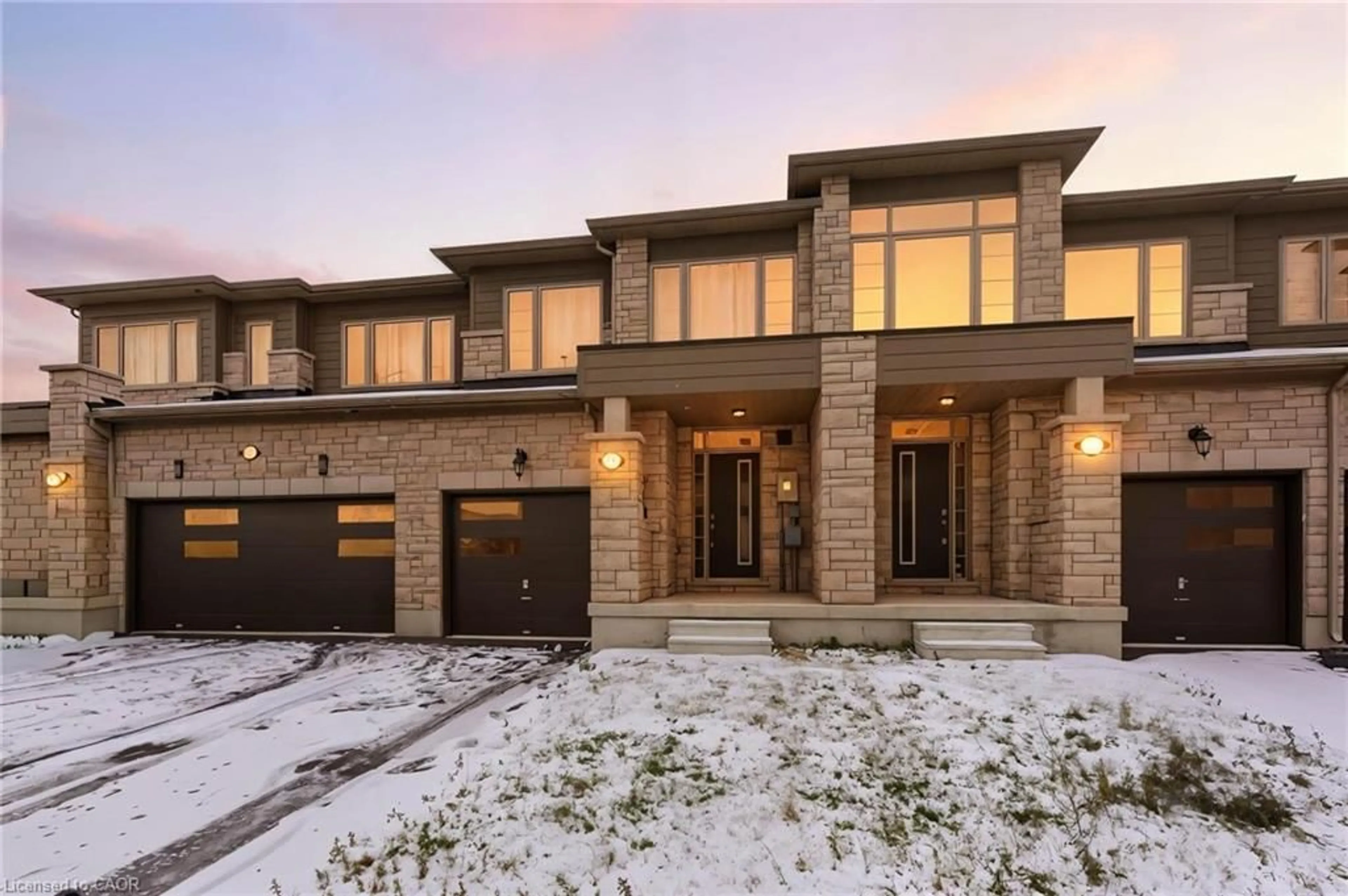 Home with brick exterior material, street for 9 Admiral Rd, Welland Ontario L3B 0H3