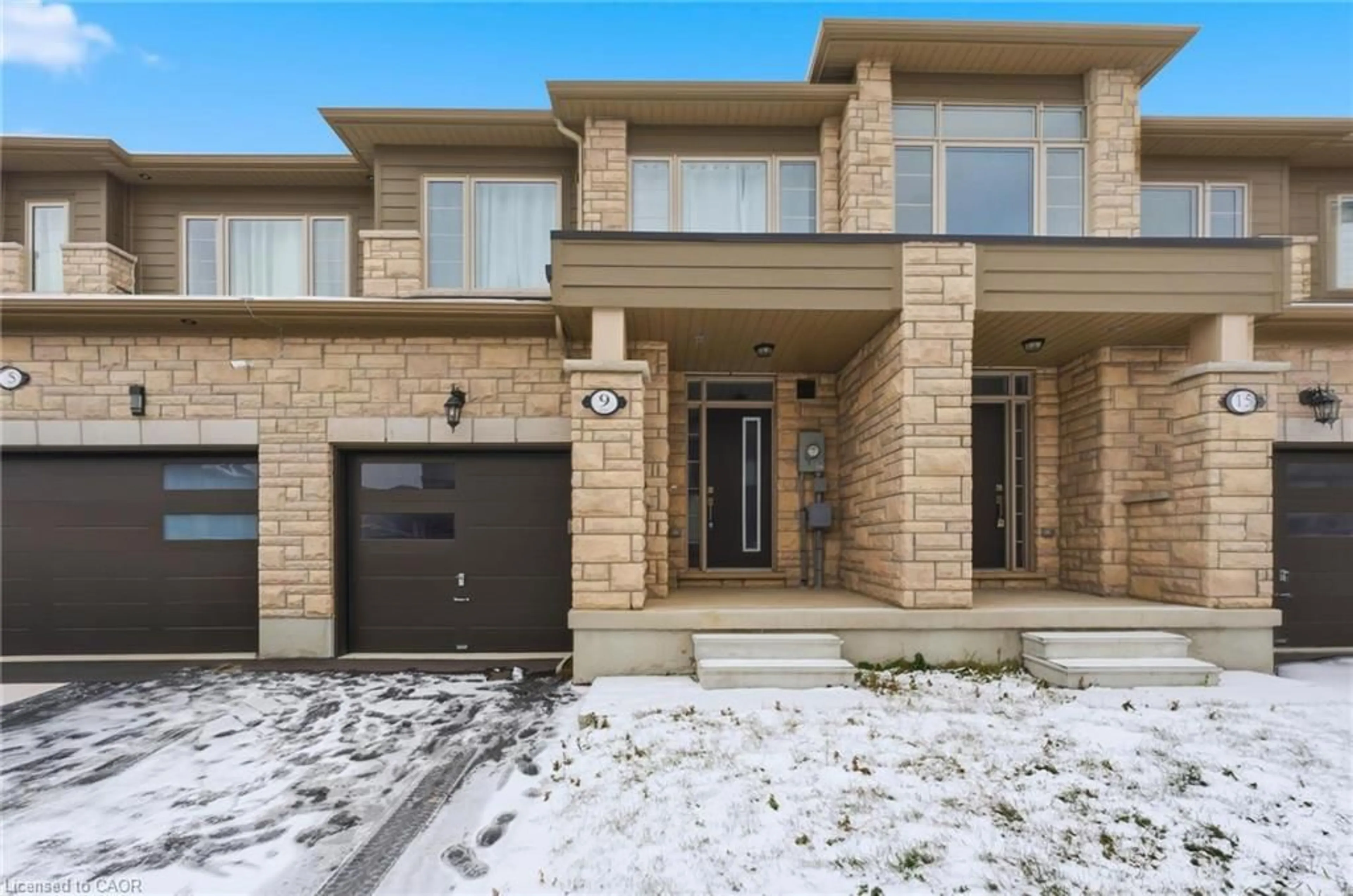 Home with brick exterior material, street for 9 Admiral Rd, Welland Ontario L3B 0H3