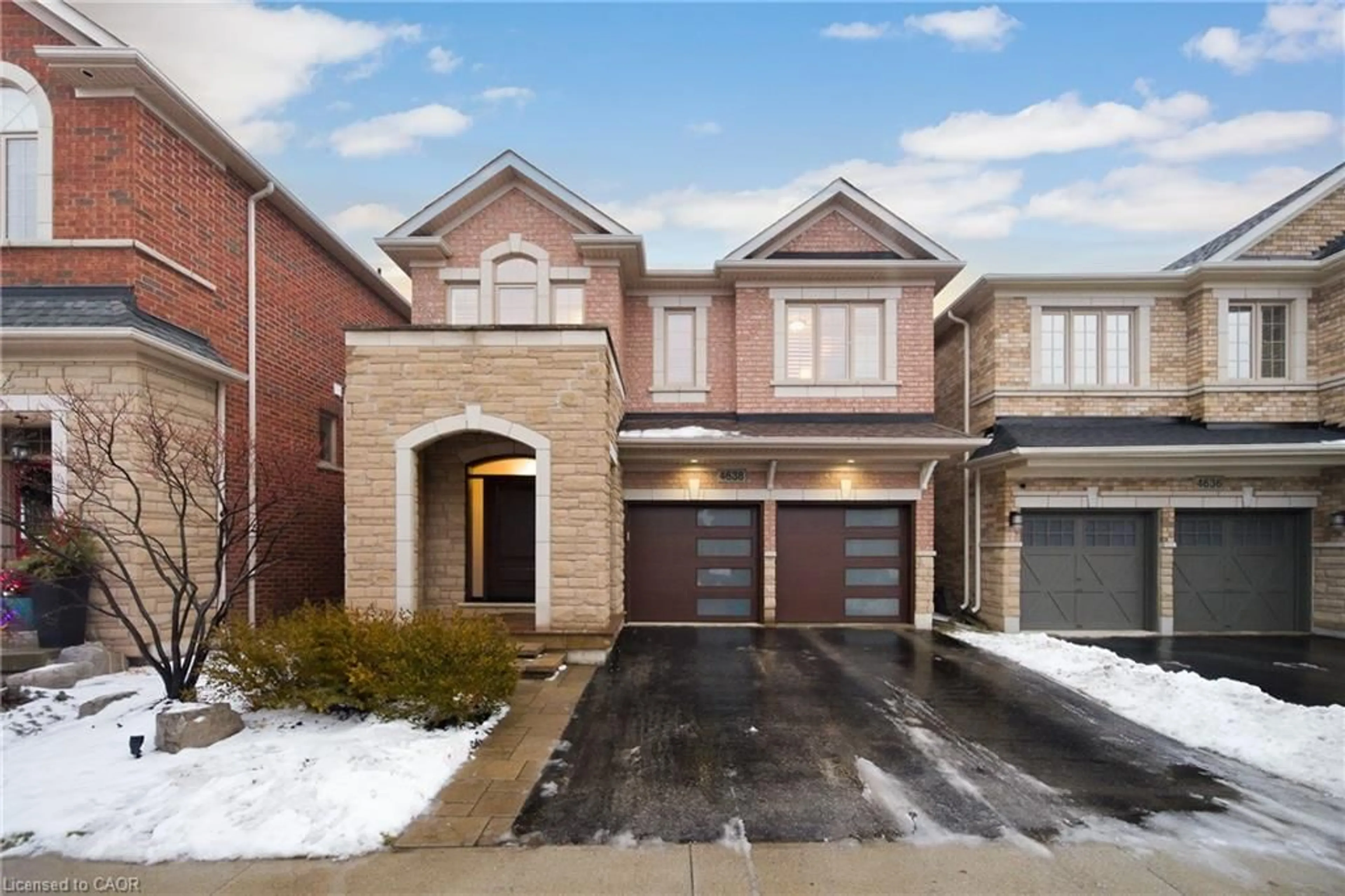 Home with brick exterior material, street for 4638 Kearse St, Burlington Ontario L7M 0K7