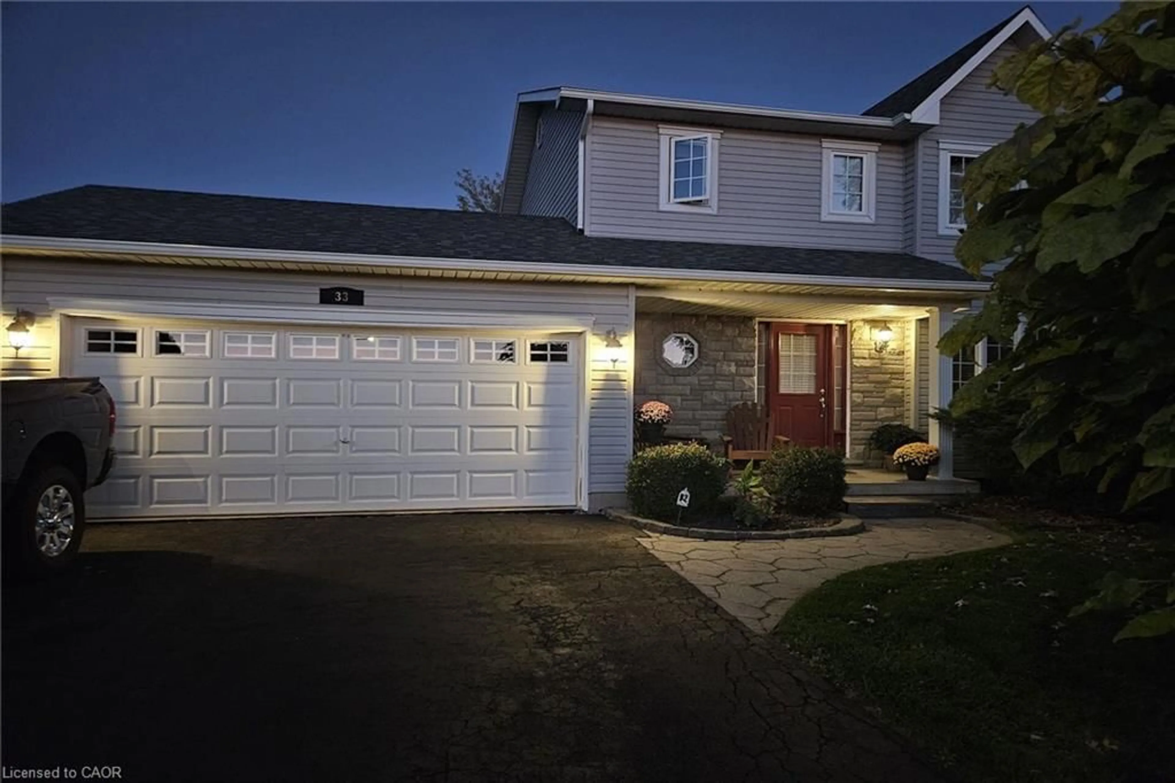 Unknown for 33 Oak Cres, Hagersville Ontario N0A 1H0