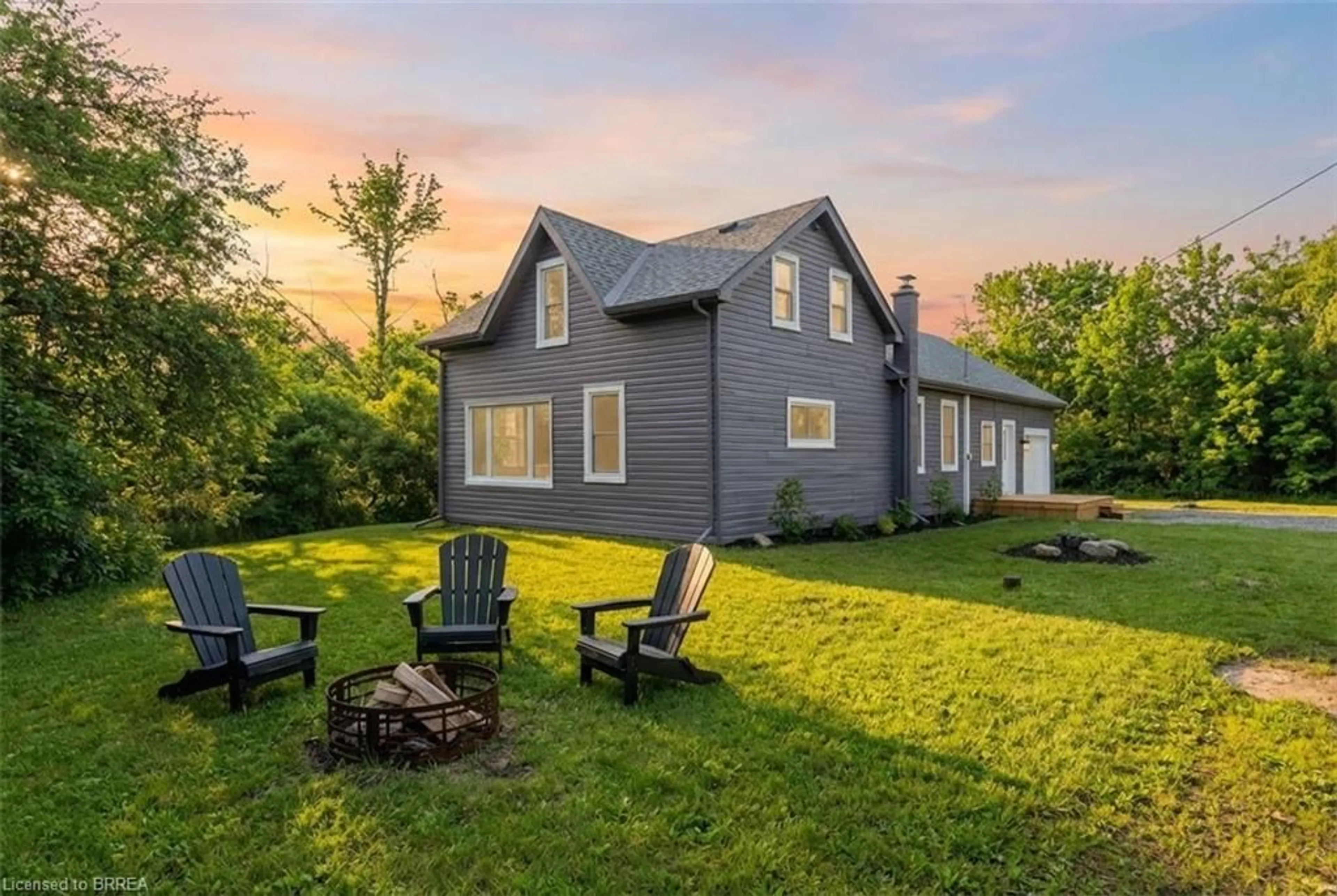 A pic from outside/outdoor area/front of a property/back of a property/a pic from drone, unknown for 52 Main Street Rockford, Rockford Ontario N0E 1Y0