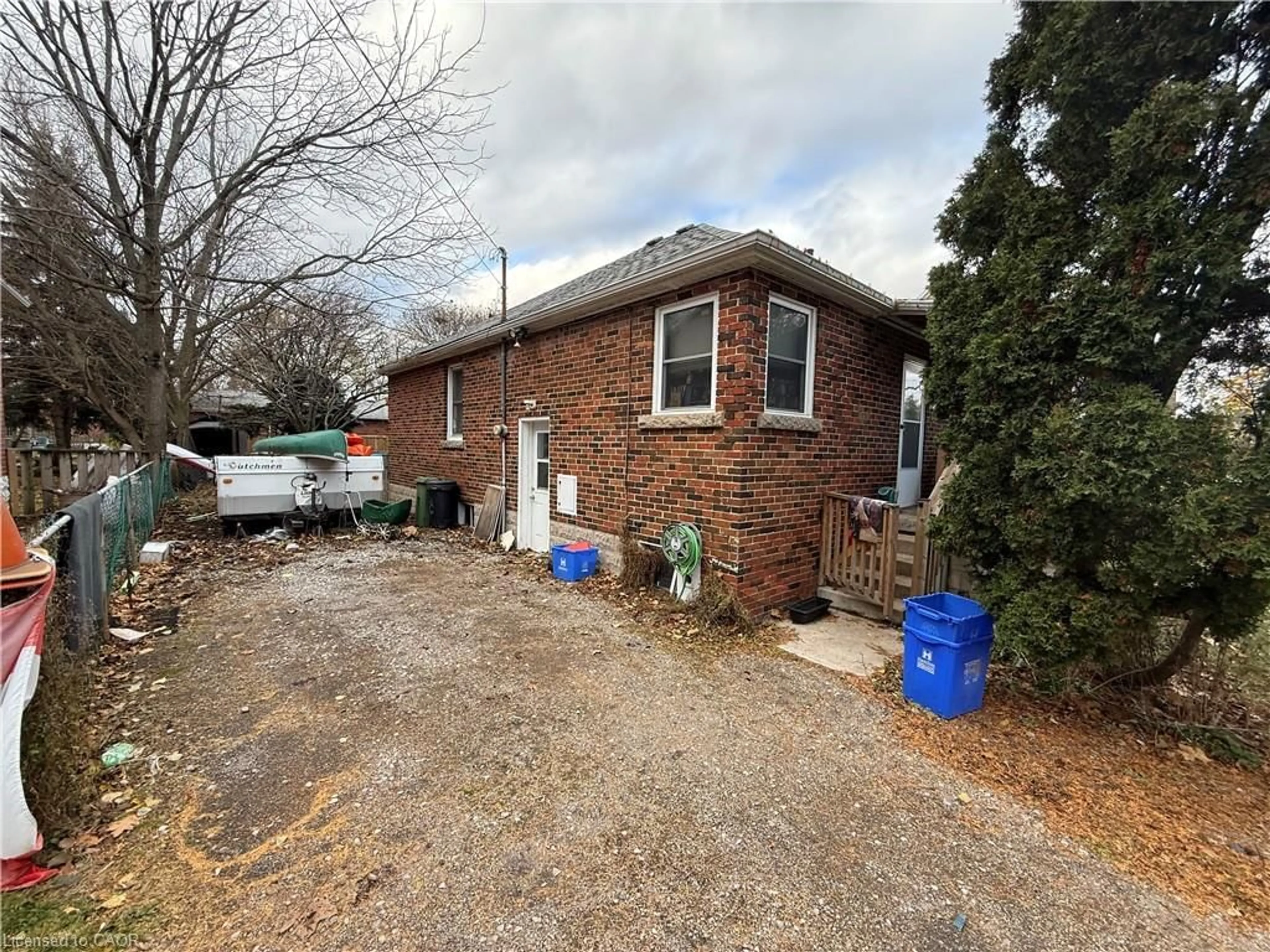 Home with brick exterior material, street for 860 Garth St, Hamilton Ontario L9C 4K8