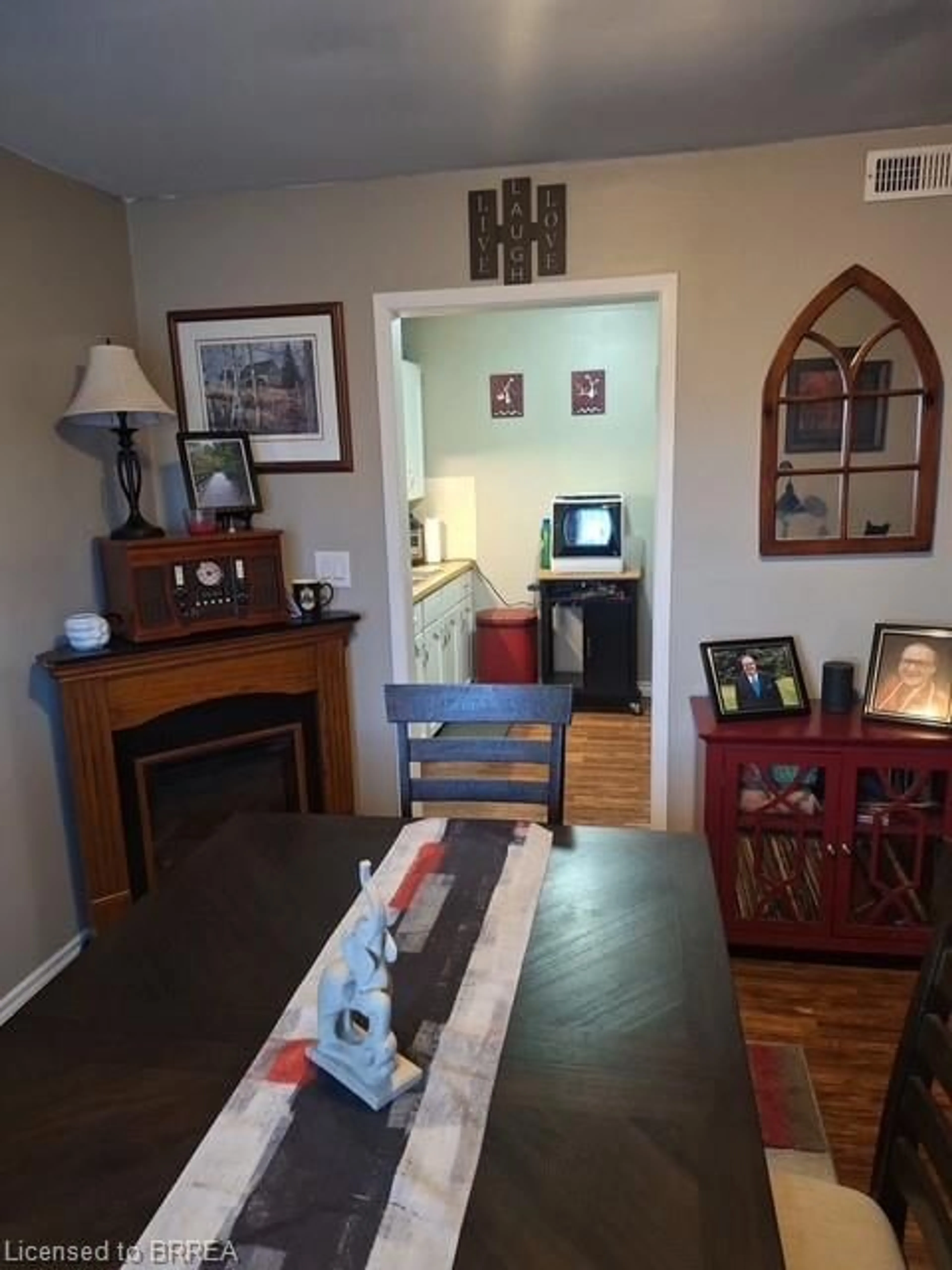 A pic of a room for 166 Crosier St, Delhi Ontario N4B 3B1