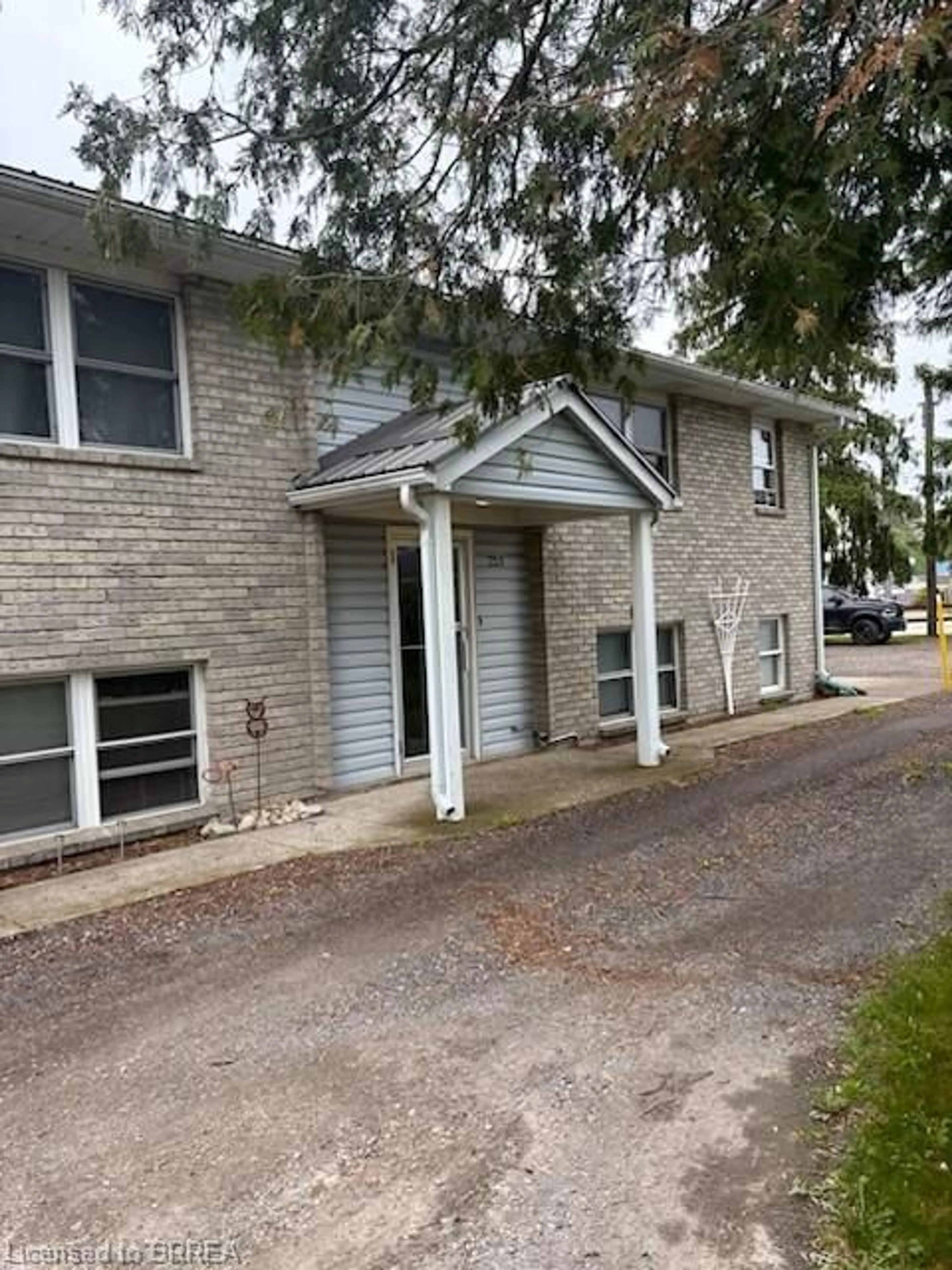 Unknown for 251 William St, Delhi Ontario N4B 1N1