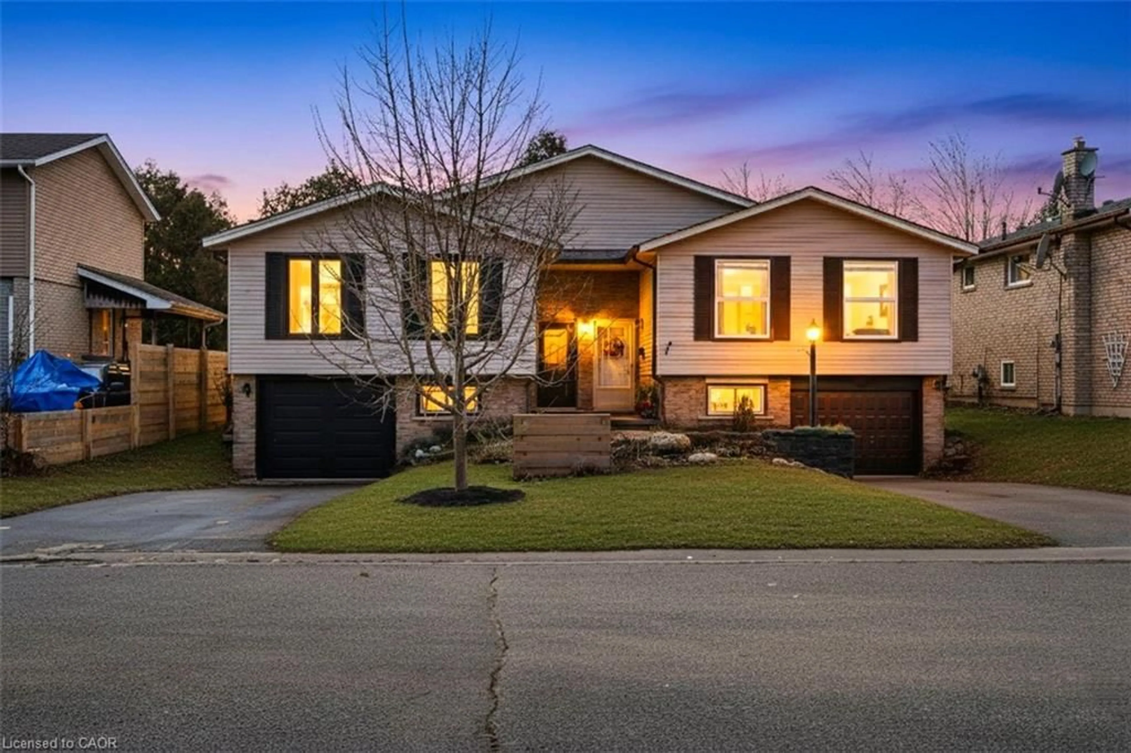 Home with brick exterior material, street for 5 Equestrian Crt, Brantford Ontario N3P 1H1