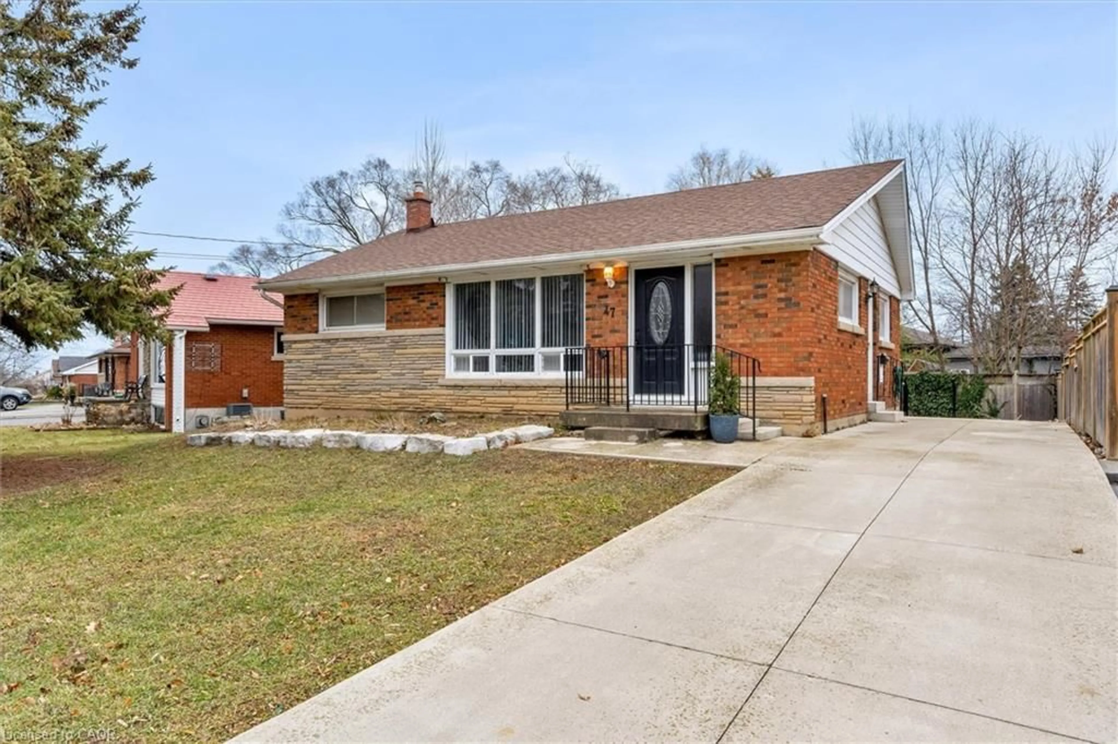 Home with brick exterior material, street for 47 Battlefield Dr, Stoney Creek Ontario L8G 1V1