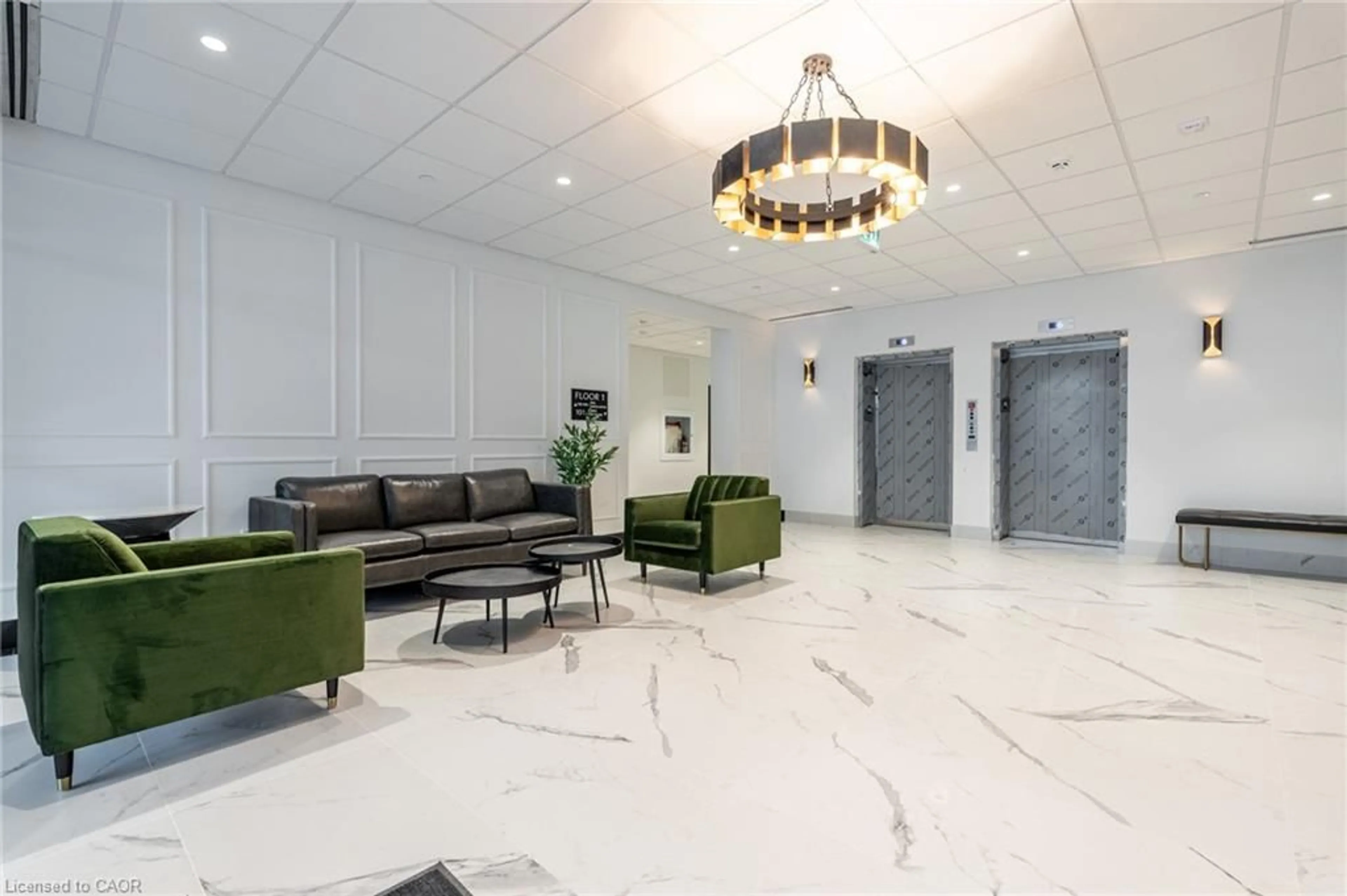 Lobby for 1936 Rymal Rd #512, Hamilton Ontario L0R 1P0