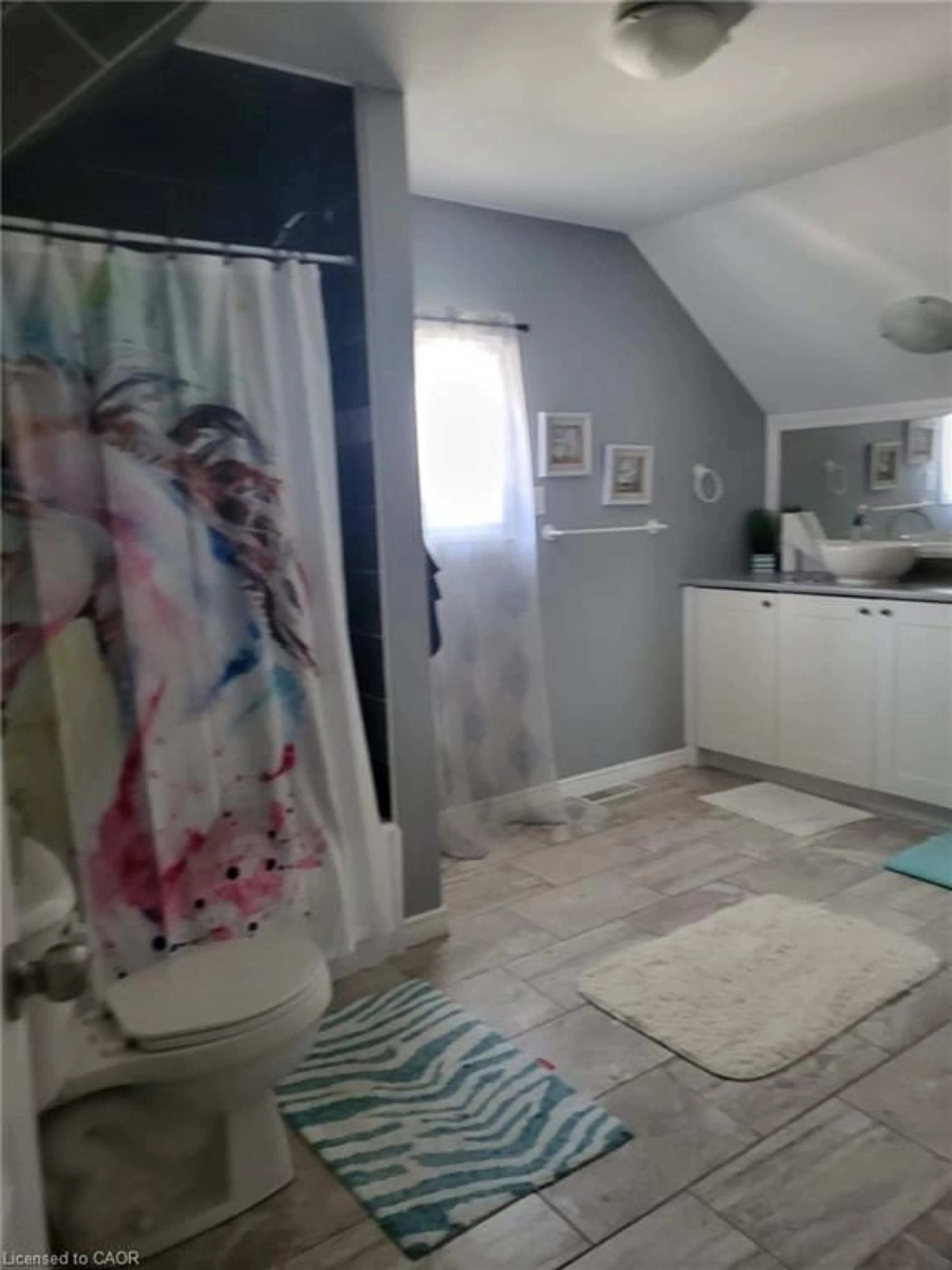 A pic of a room for 314 Jarvis St, Fort Erie Ontario L2A 2S8