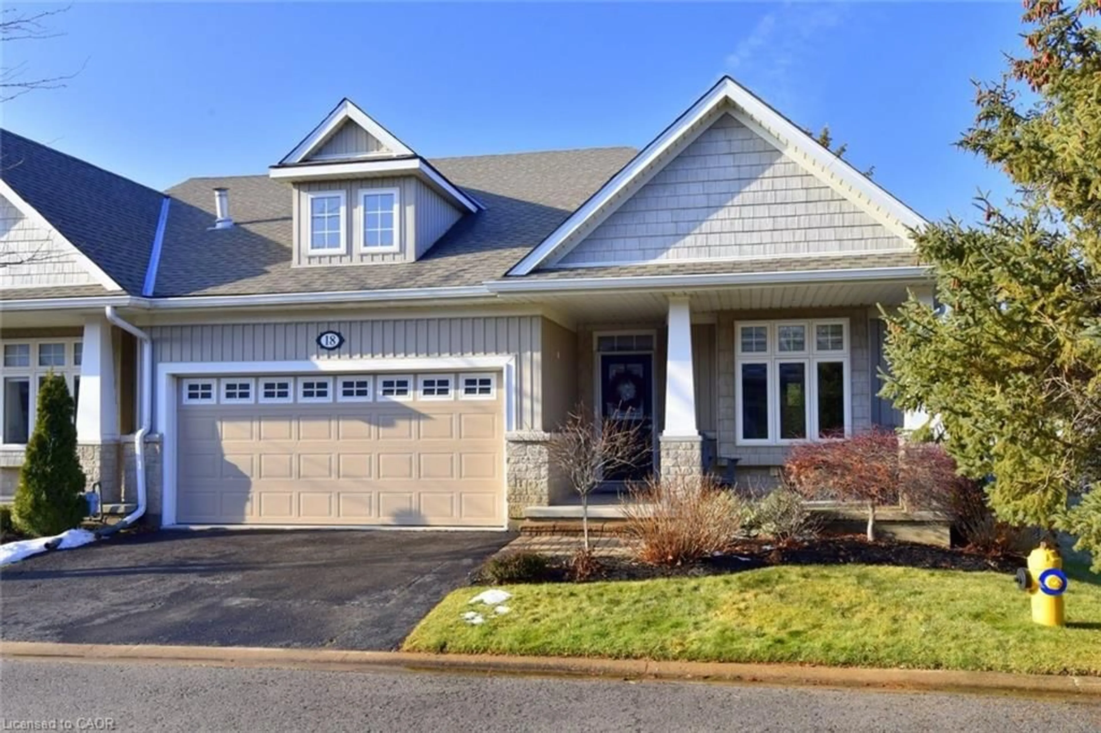 Home with vinyl exterior material, street for 92 Loretta Dr #18, Niagara-on-the-Lake Ontario L0S 1T0