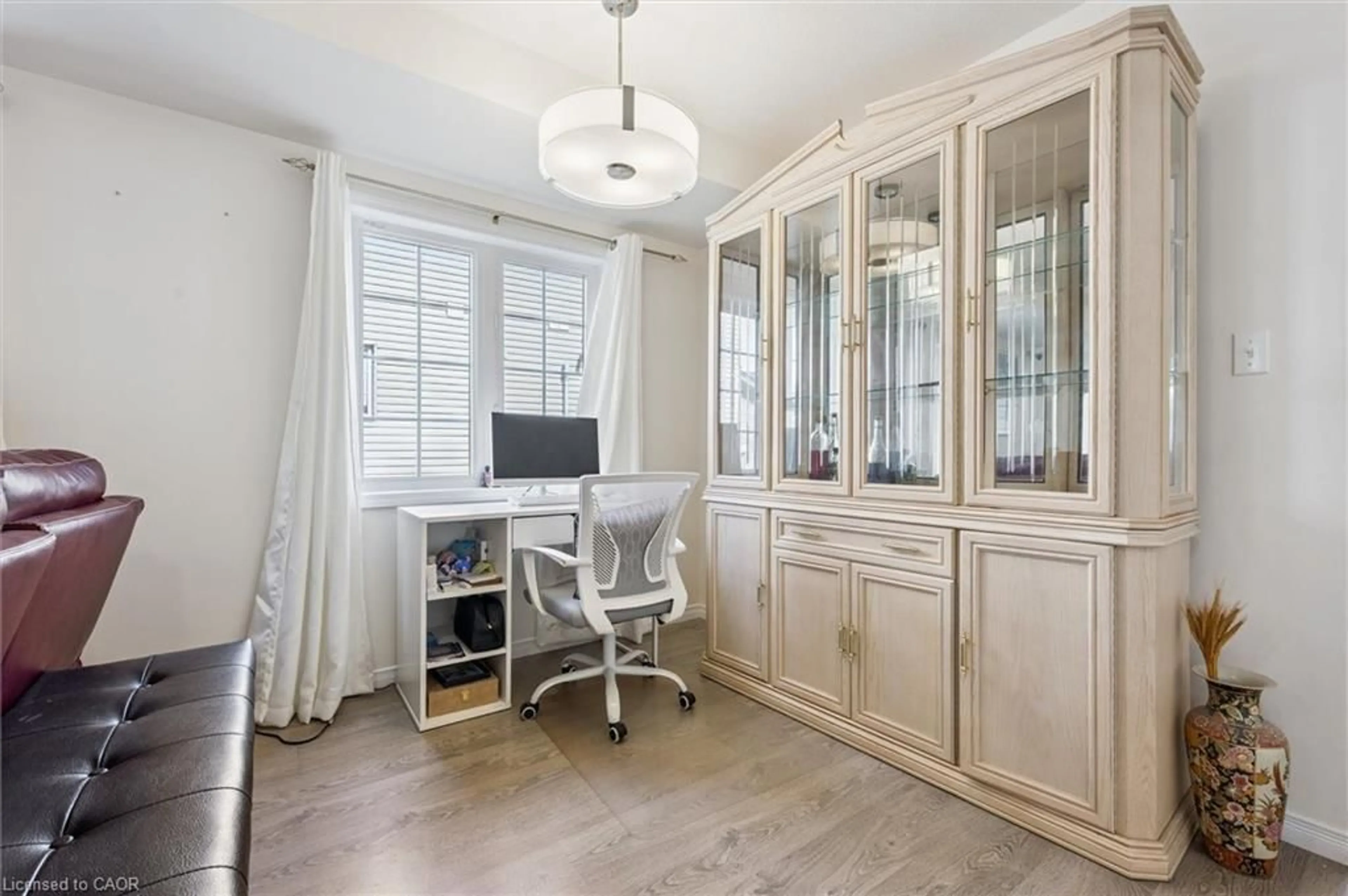 A pic of a room for 388 Old Huron Rd #12B, Kitchener Ontario N2R 0J5