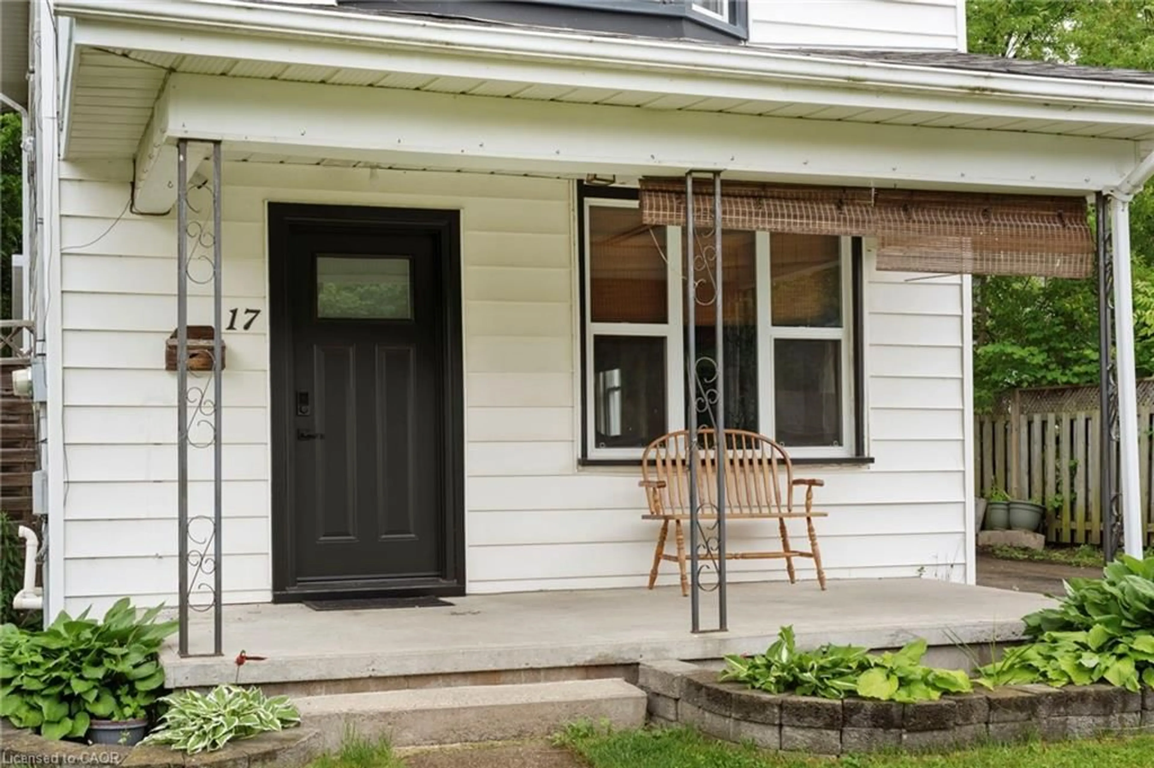 Unknown for 17 Bertha St, Simcoe Ontario N3Y 3M6