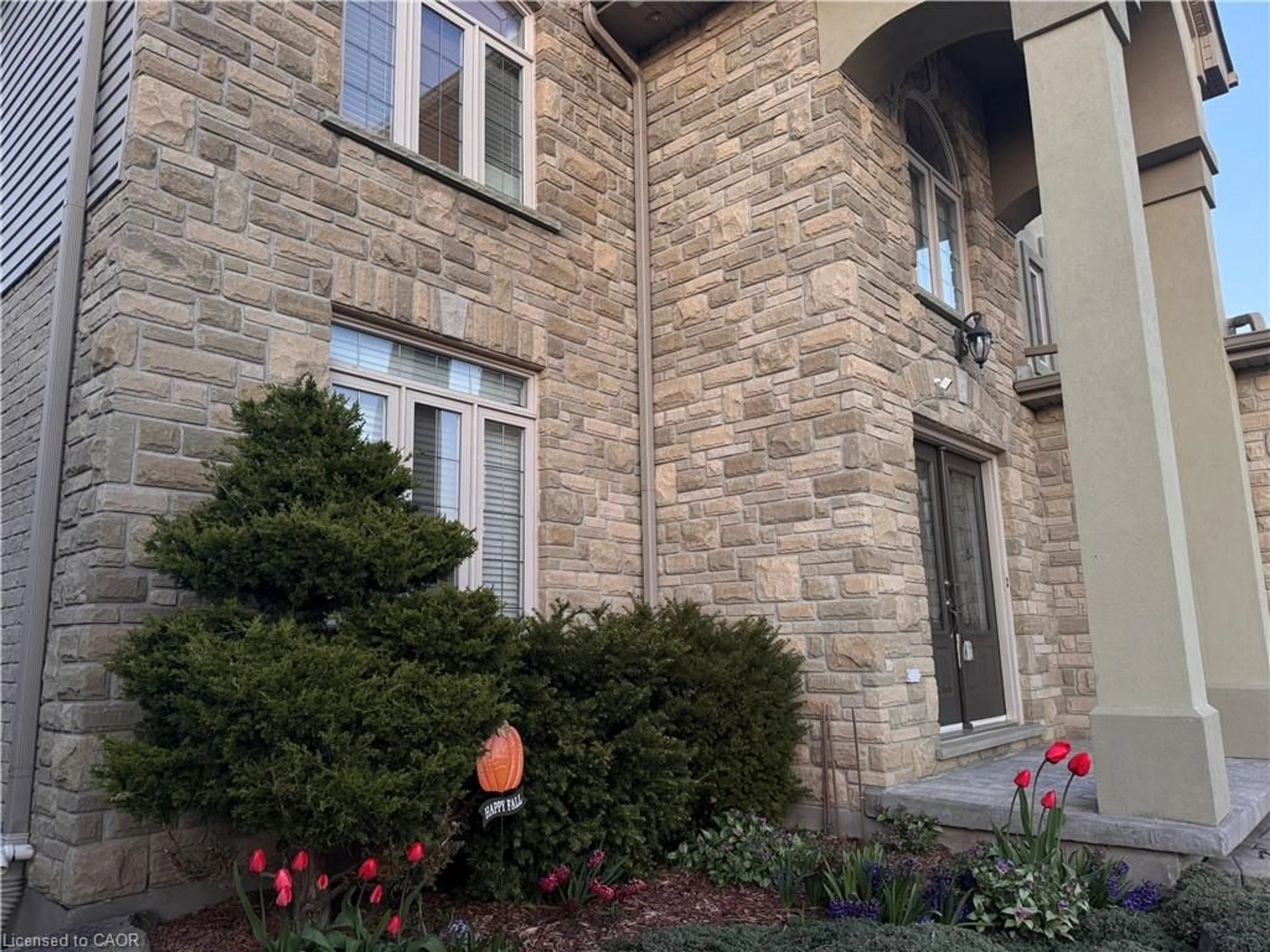 Home with brick exterior material, building for 510 Forest Gate Cres, Waterloo Ontario N2V 2X2