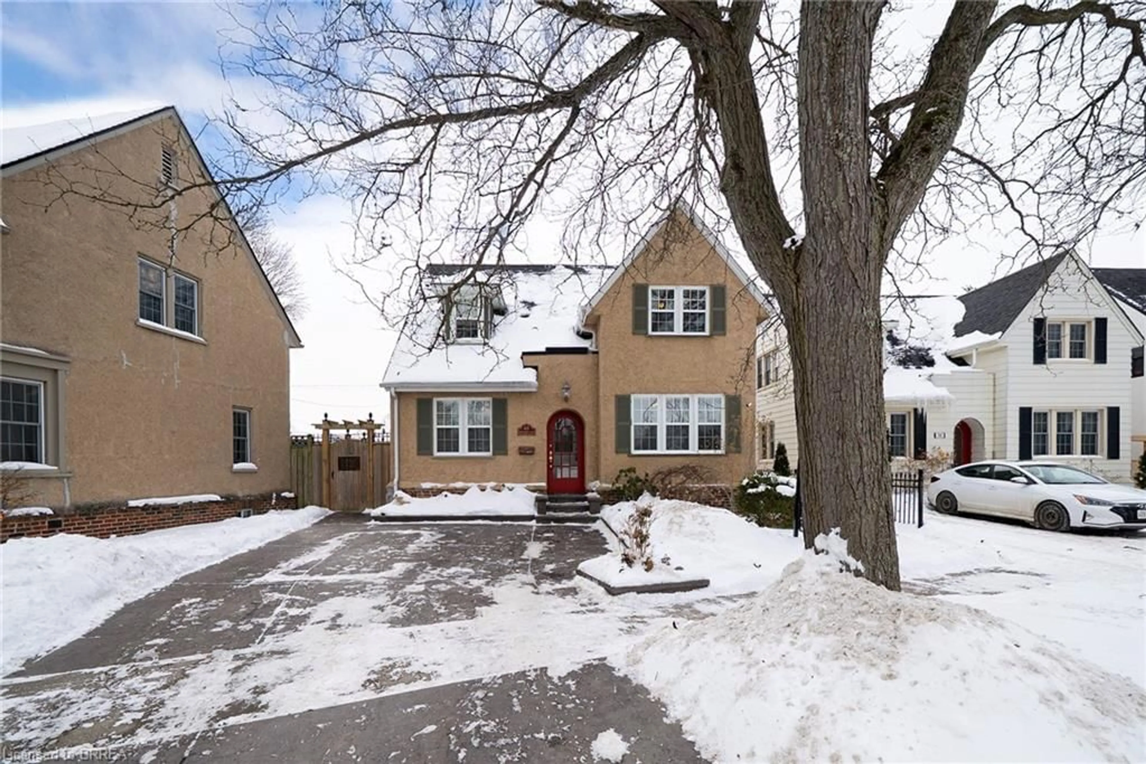 Home with brick exterior material, street for 48 Lincoln Ave, Brantford Ontario N3T 4S7