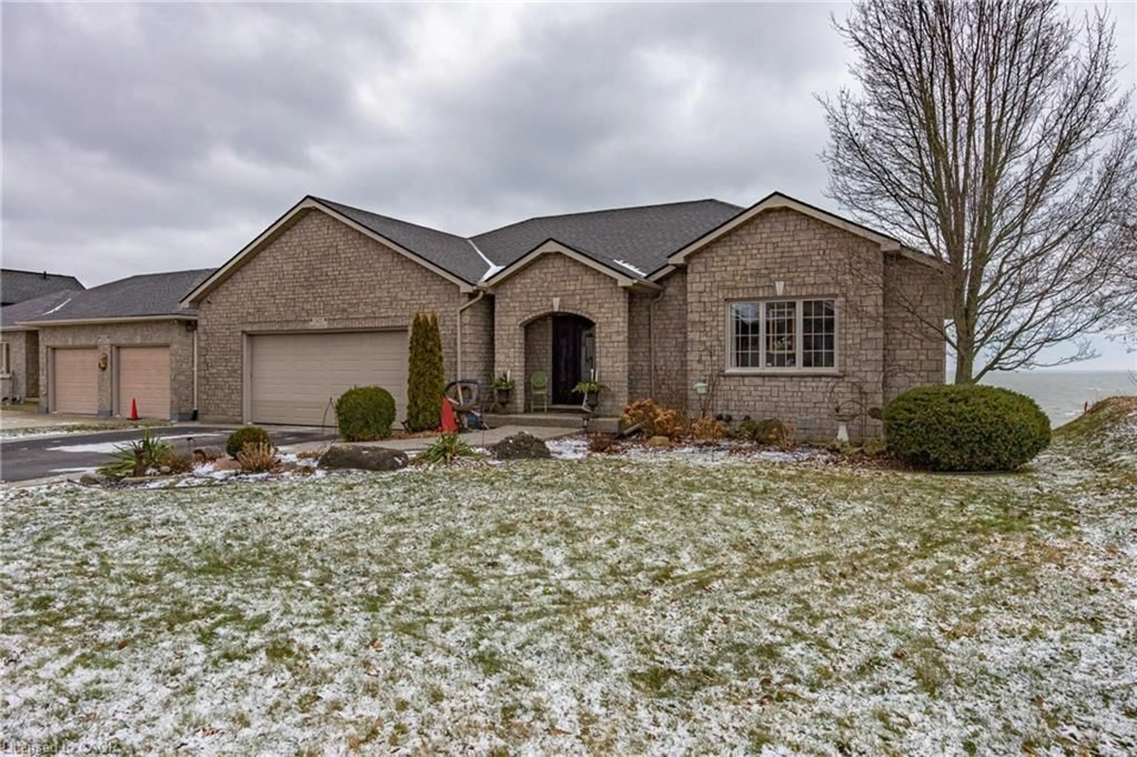 Home with brick exterior material, street for 140 Brown St, Port Dover Ontario N0A 1N7