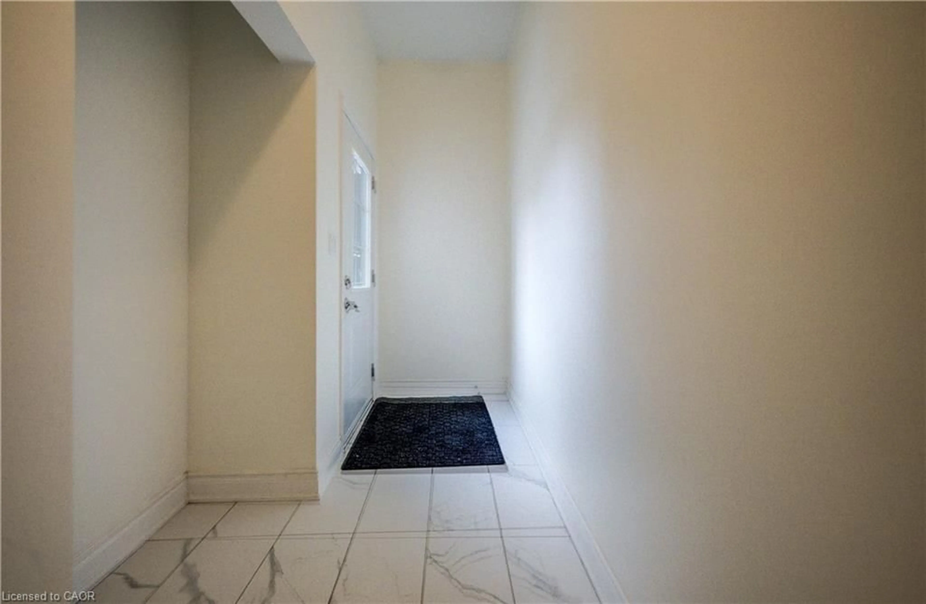 Unknown for 255 Woolwich St #206, Waterloo Ontario N2K 1S5