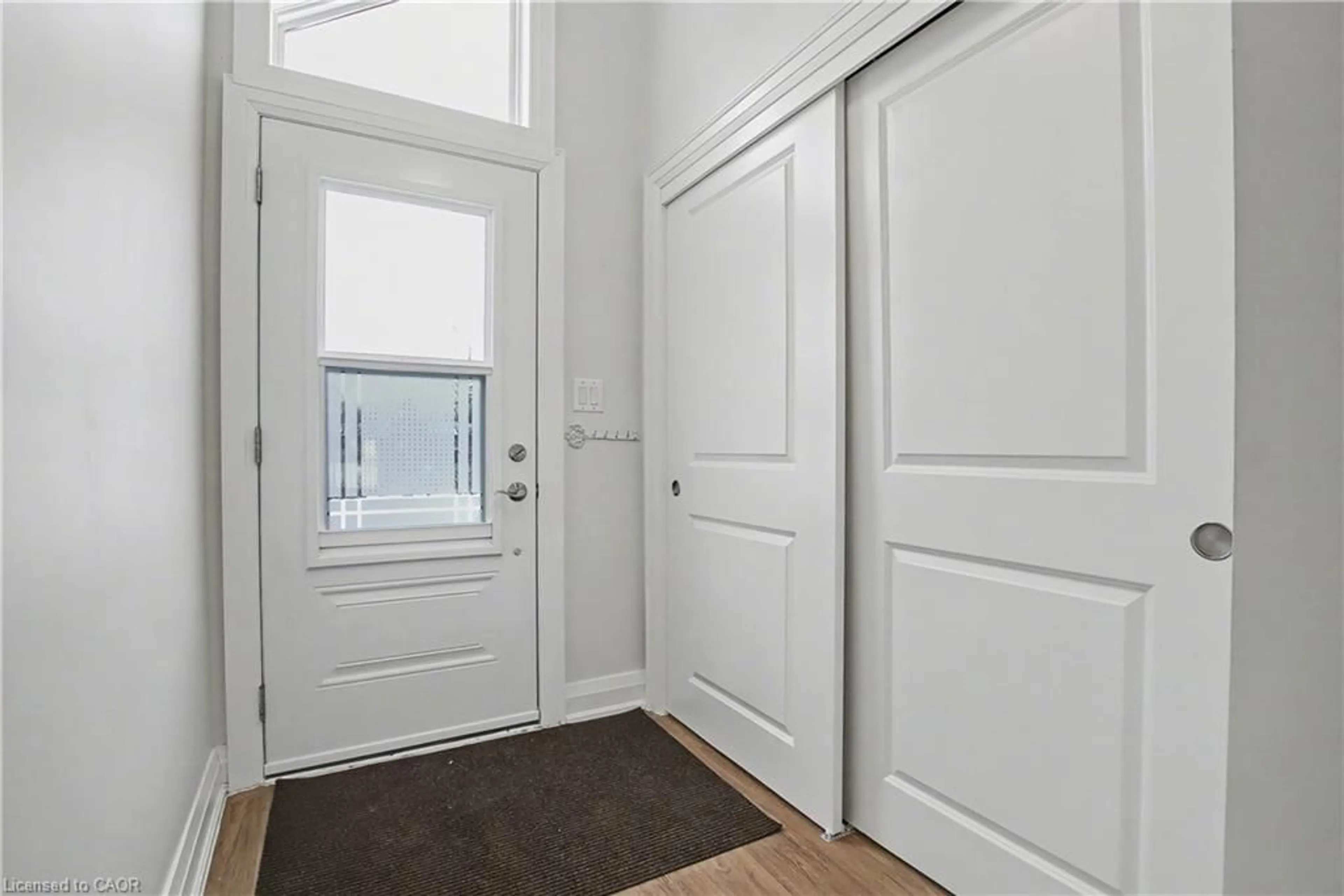 Indoor entryway for 17 Monsignor Henkey Terr, Hamilton Ontario L9B 2M2