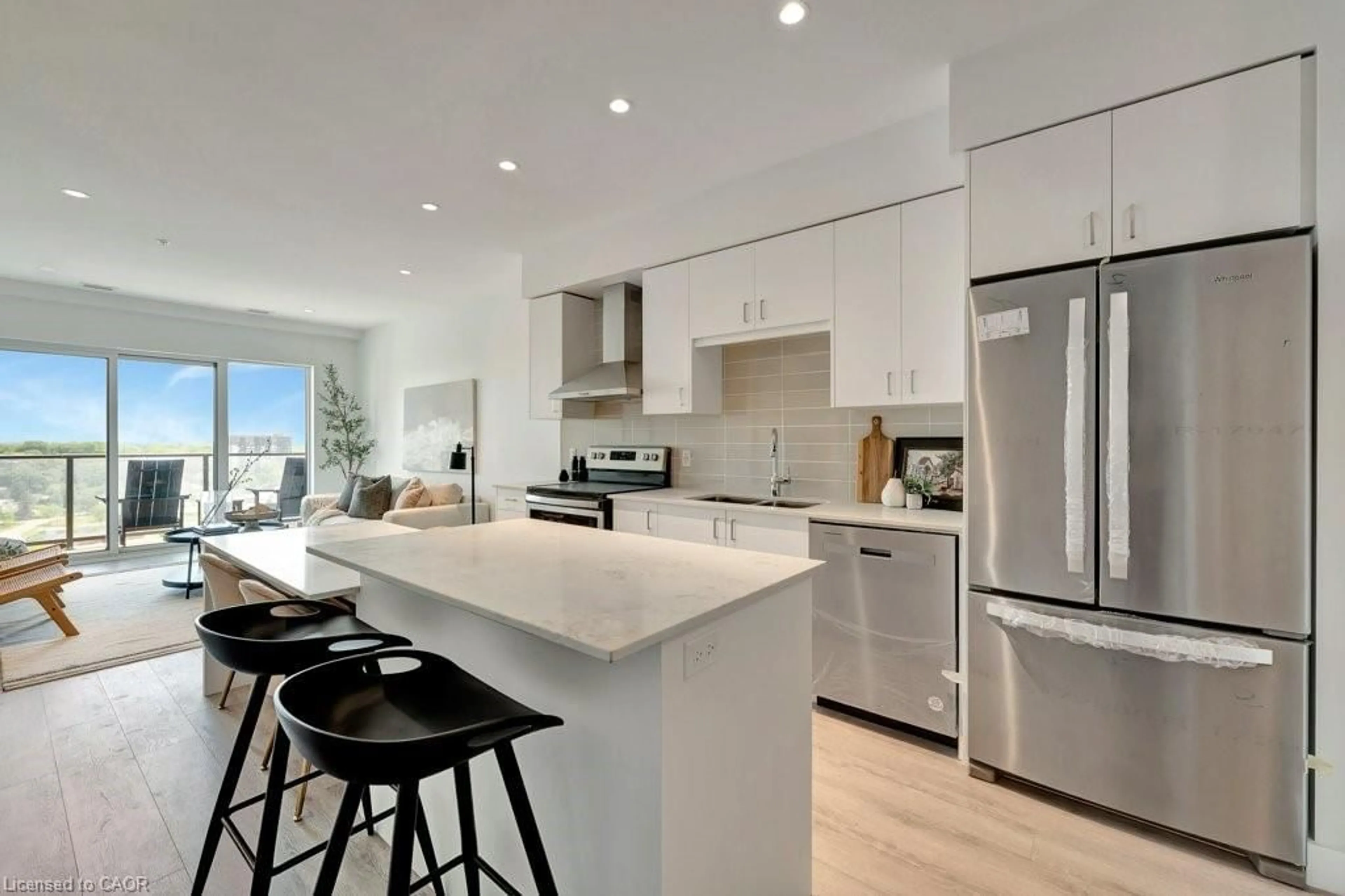 Open concept kitchen, unknown for 15 Glebe St #1511, Cambridge Ontario N1S 0C3