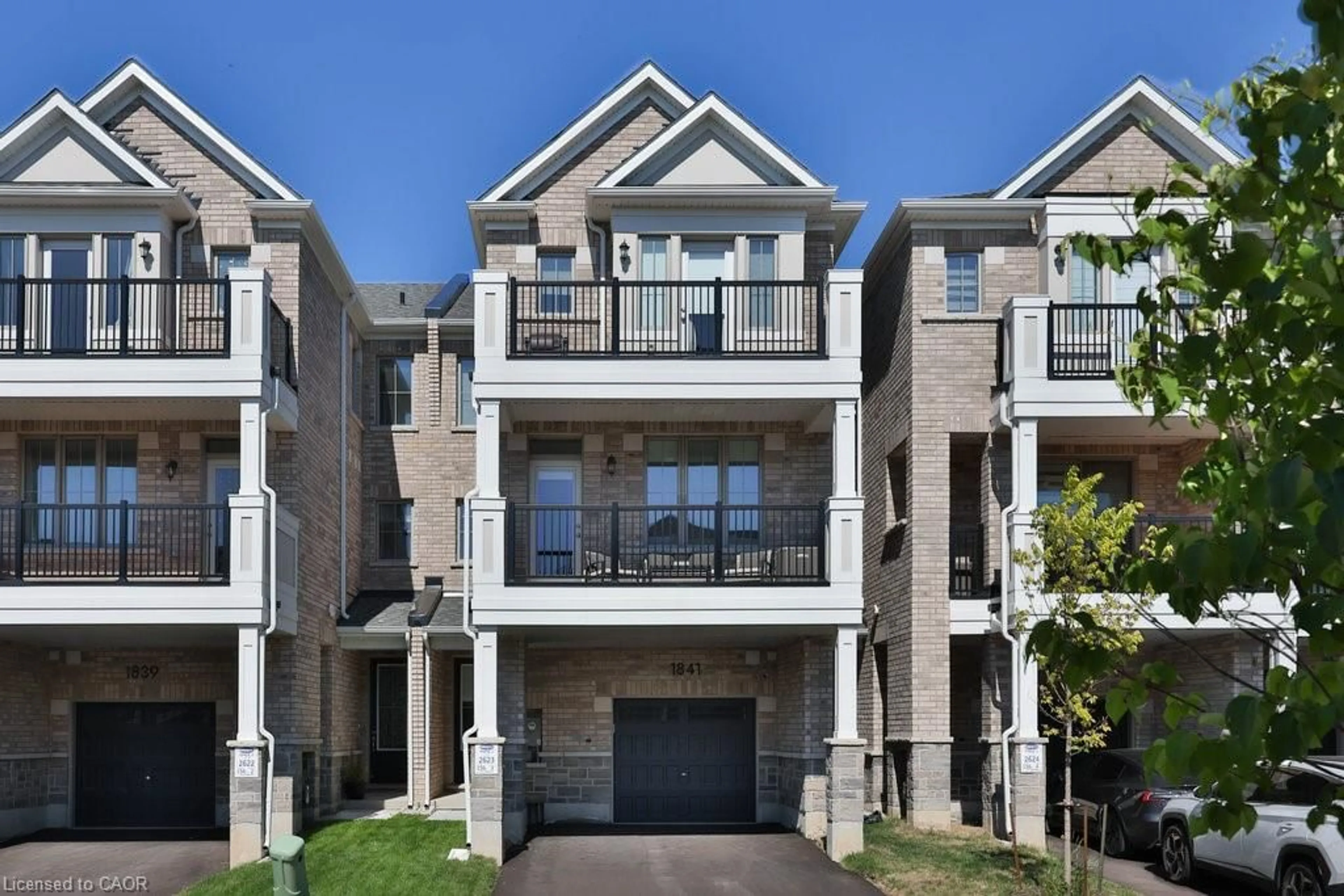 Unknown for 1841 Thames Cir, Milton Ontario L9E 2A4