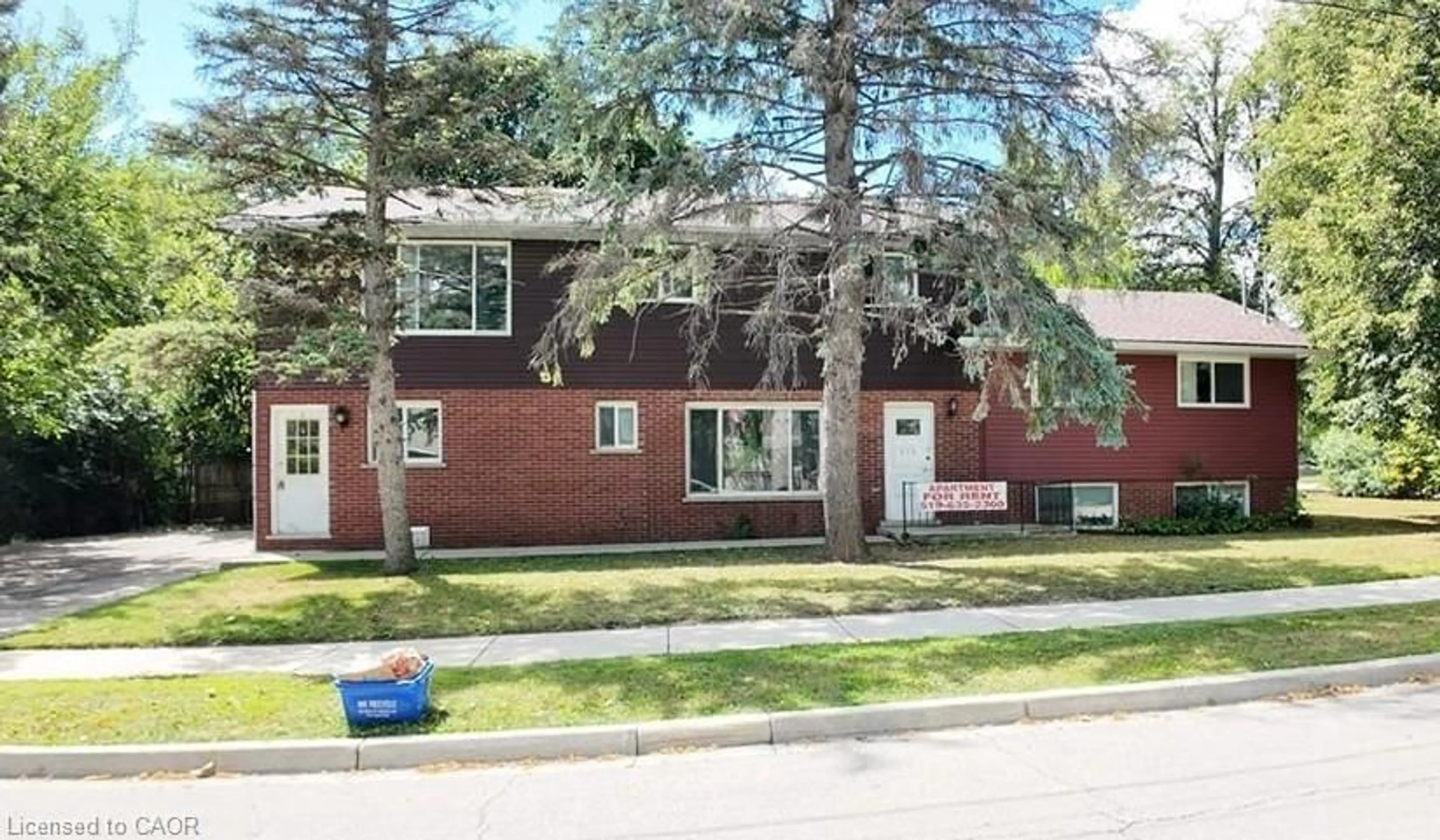 Unknown for 379 Holly St, Waterloo Ontario N2L 4G5