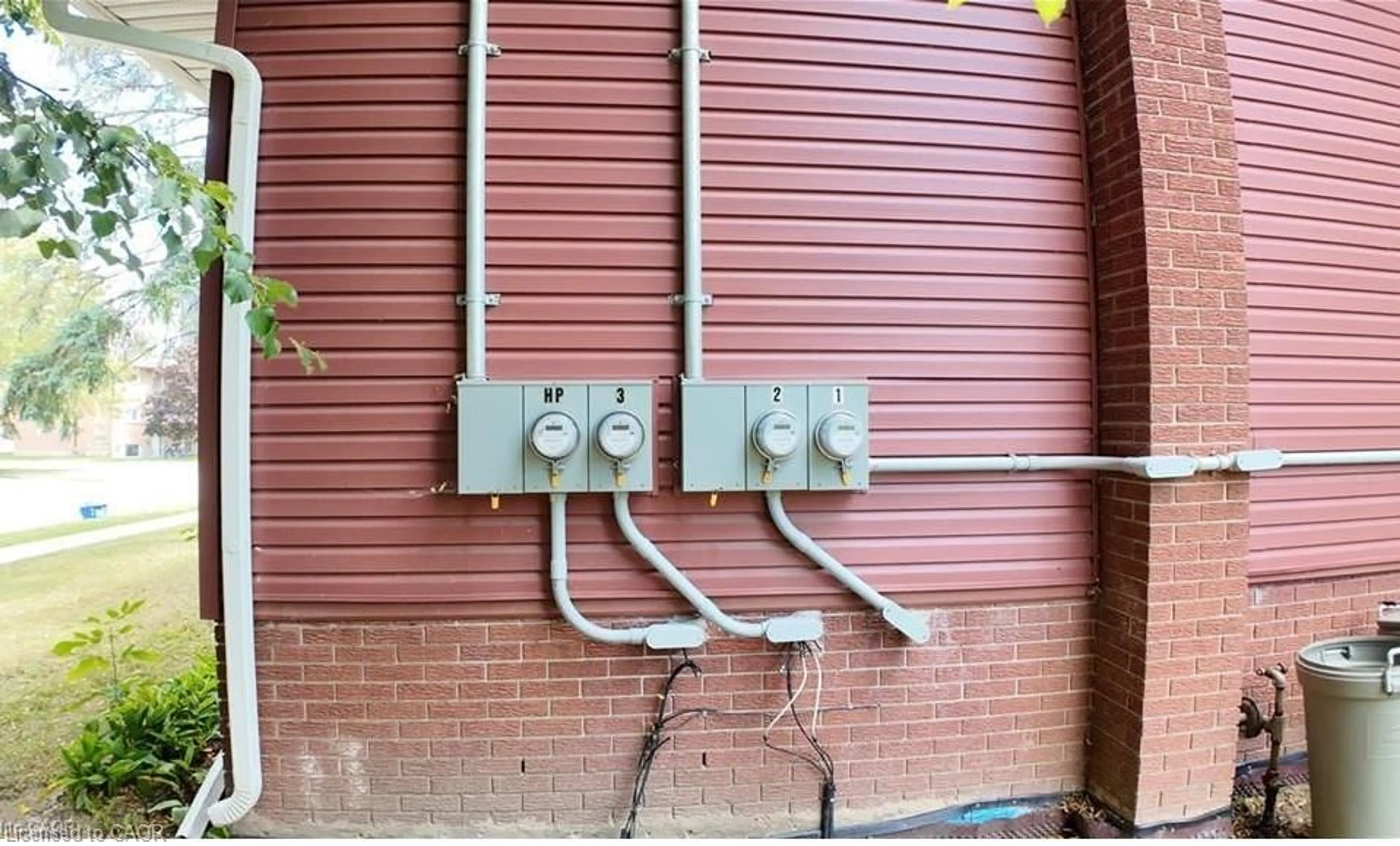 Unknown for 379 Holly St, Waterloo Ontario N2L 4G5