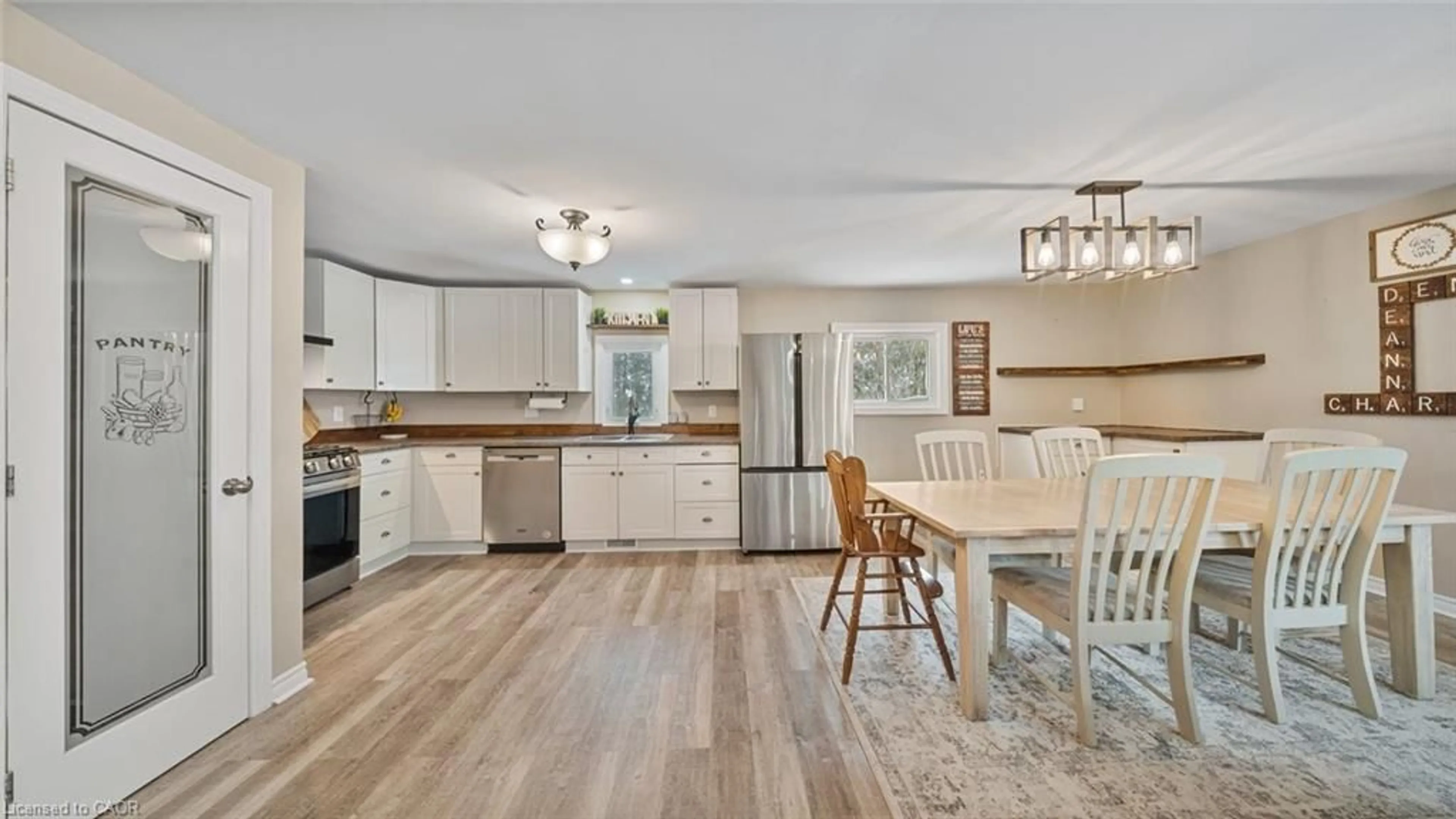 Open concept kitchen, unknown for 95 Brantford Rd, Delhi Ontario N4B 2W5