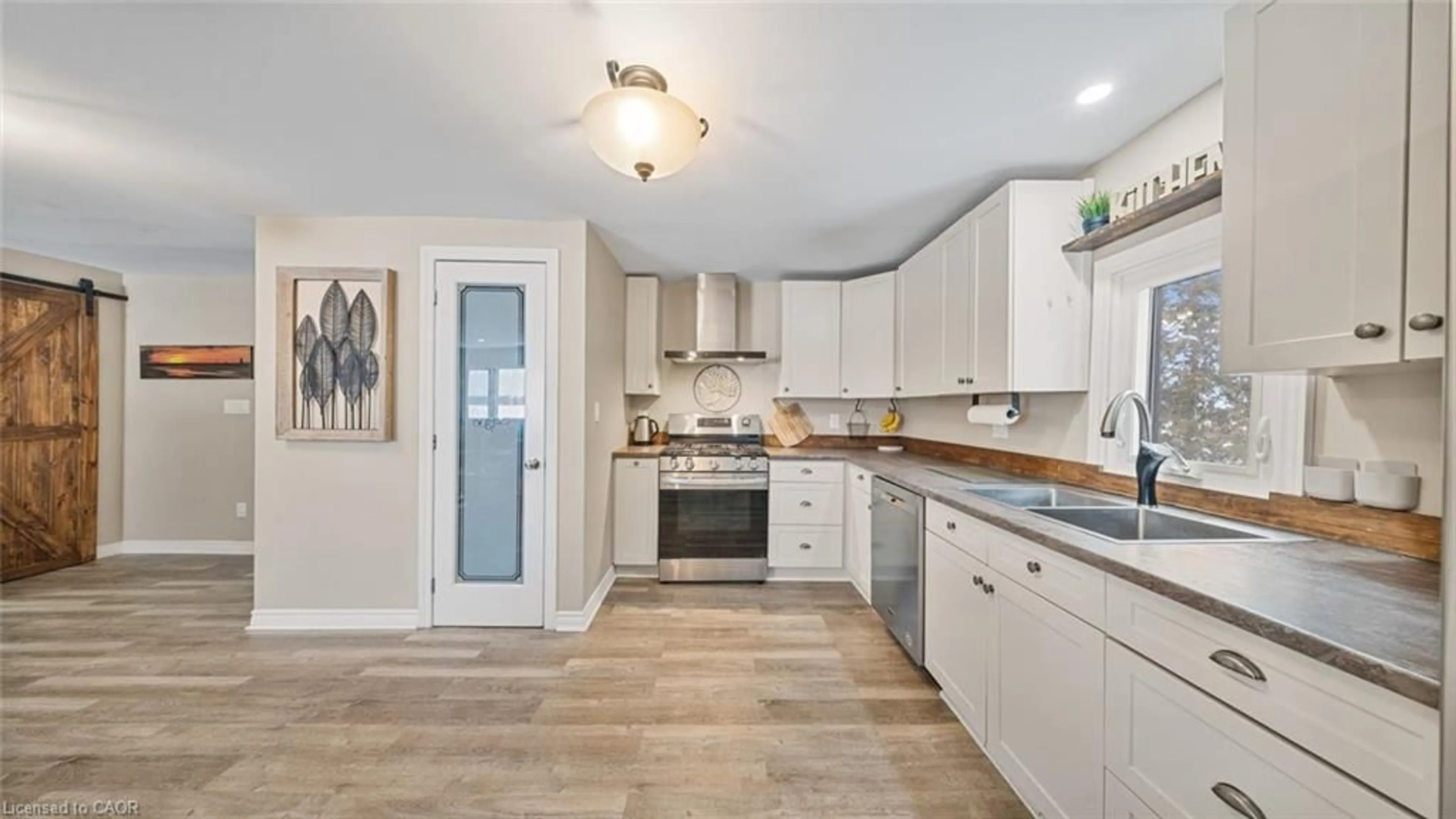 Open concept kitchen, unknown for 95 Brantford Rd, Delhi Ontario N4B 2W5