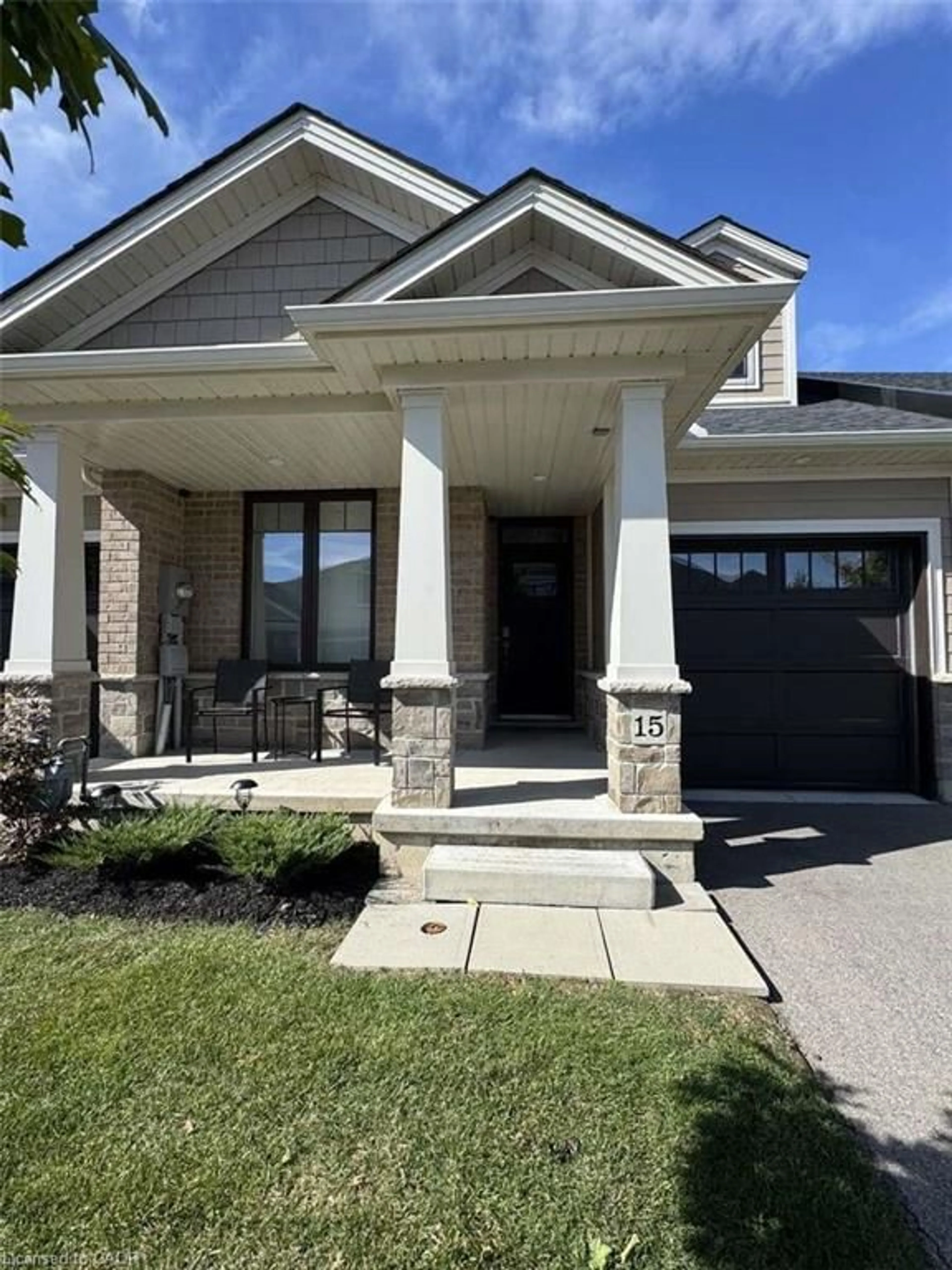 Home with brick exterior material, street for 15 Mcclay Ave, Grimsby Ontario L3M 0H7