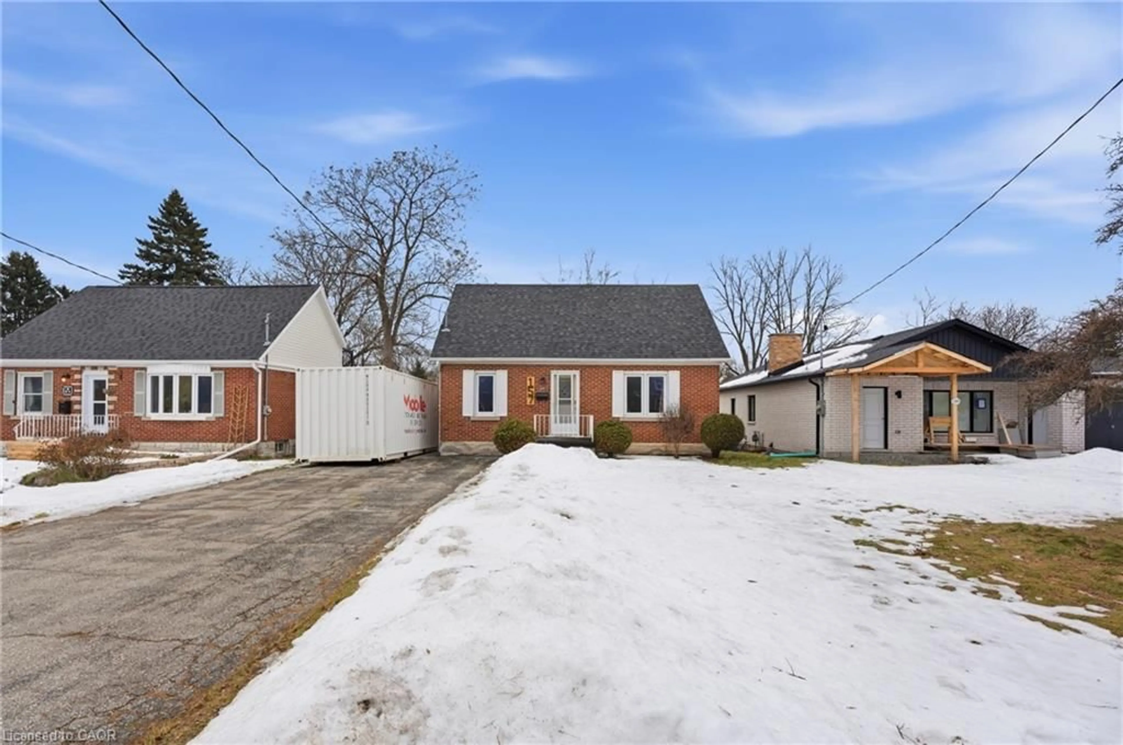 A pic from outside/outdoor area/front of a property/back of a property/a pic from drone, street for 157 Bridgeport Rd, Waterloo Ontario N2J 2K3