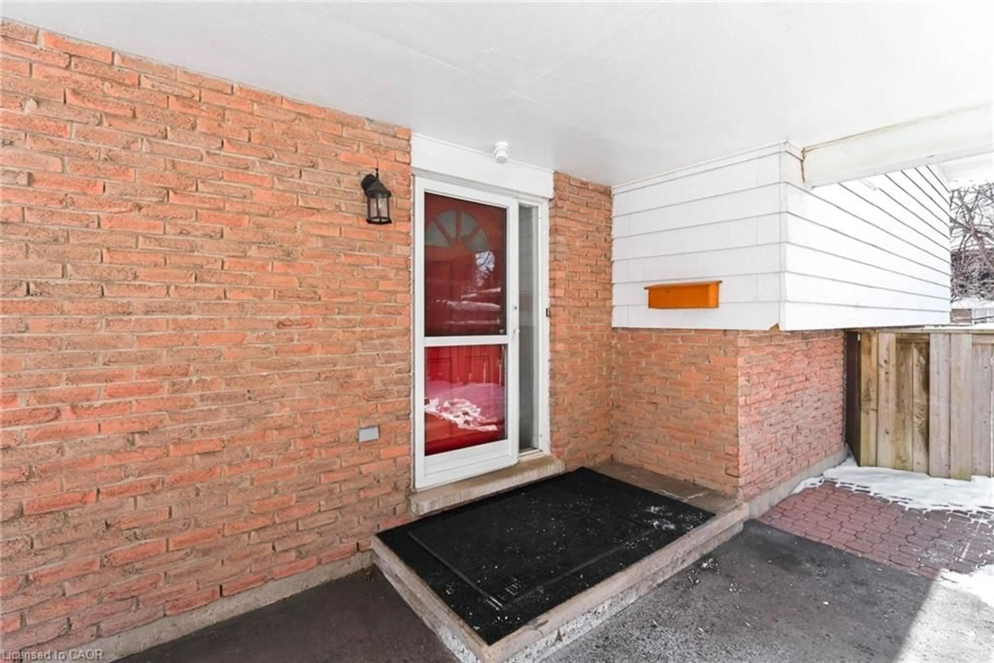 Unknown for 27 Lewis Cres, Kitchener Ontario N2A 2T7