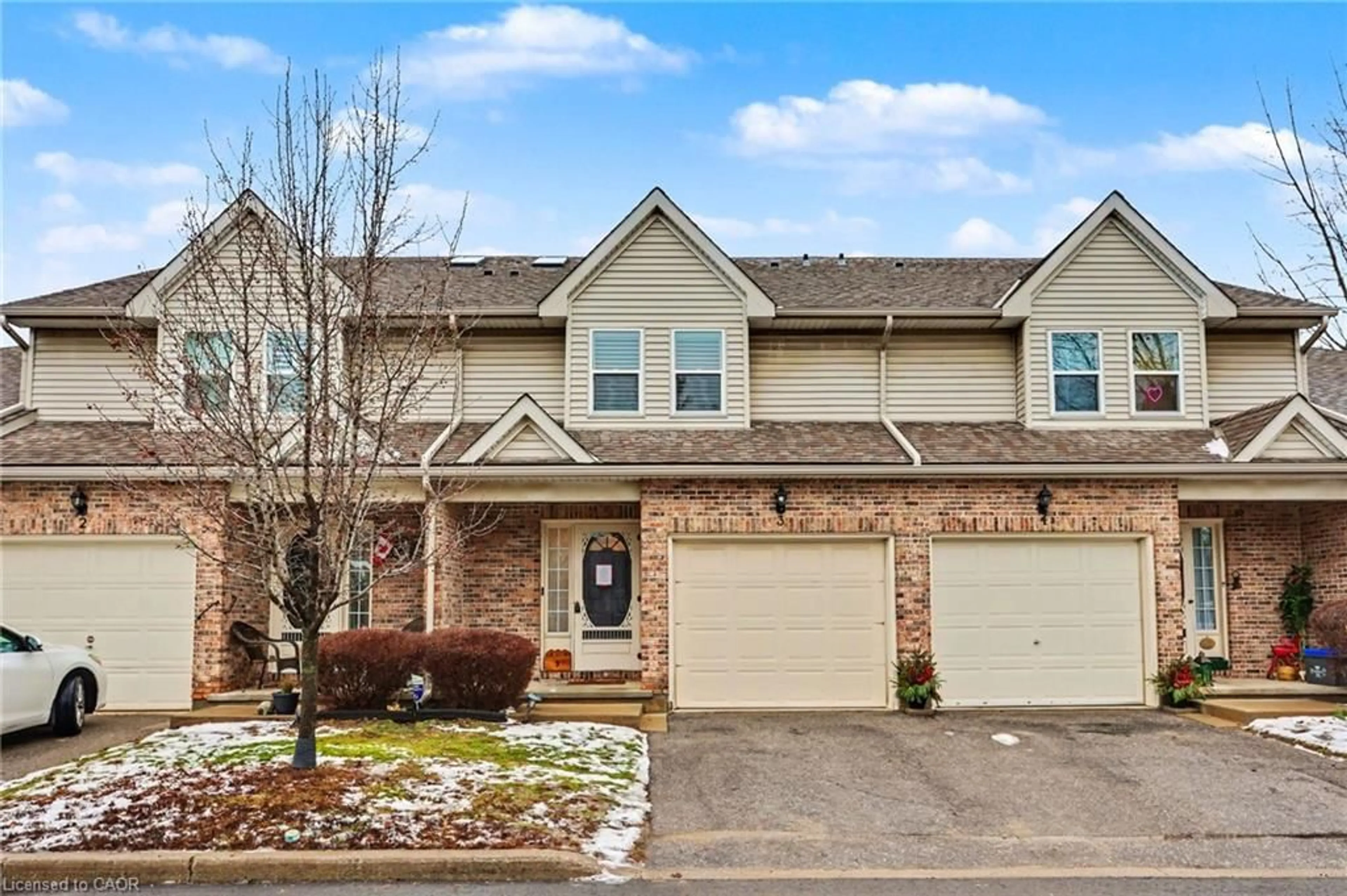 Home with brick exterior material, street for 5070 Drummond Rd #3, Niagara Falls Ontario L2E 6E4