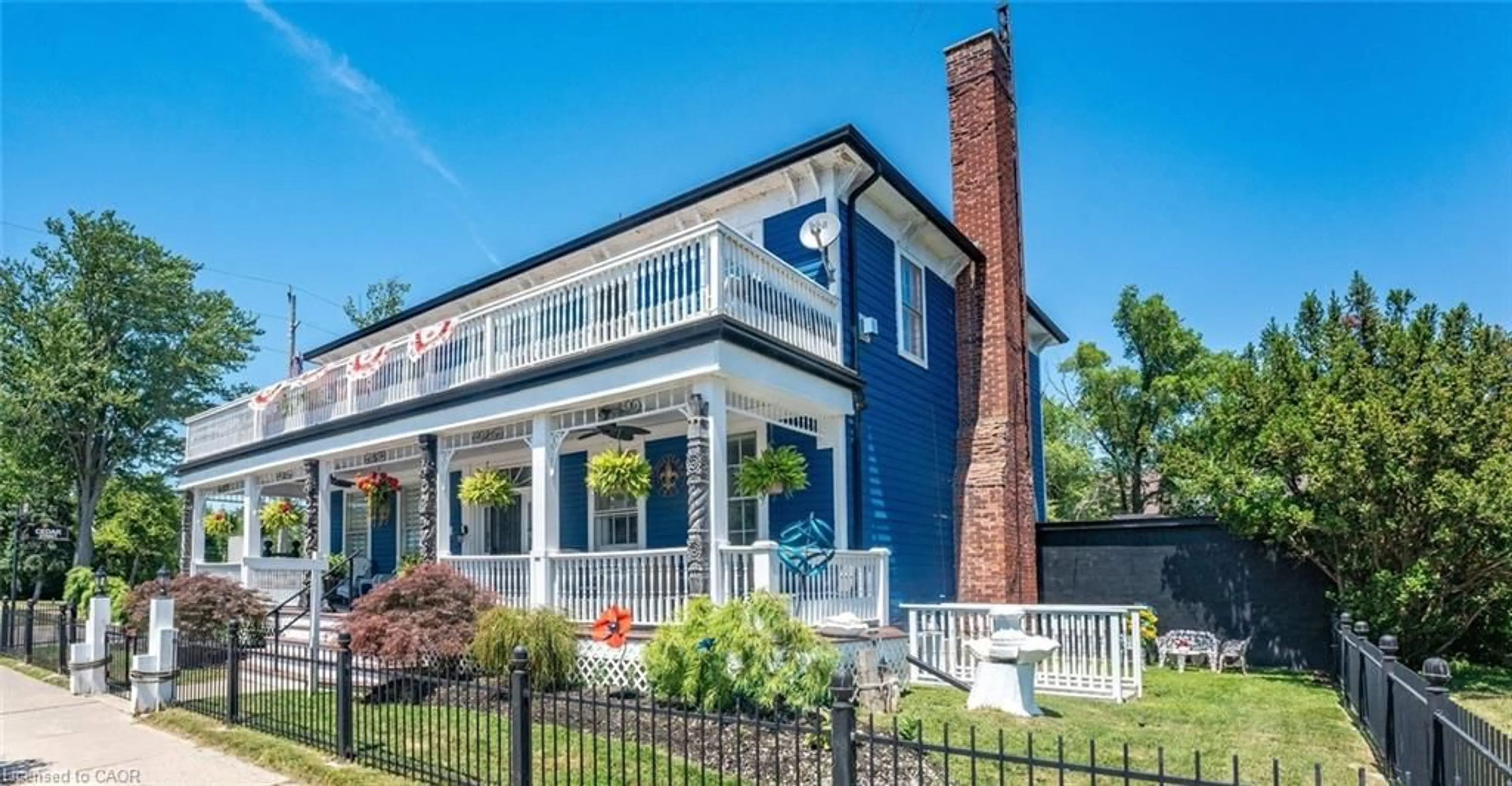 Home with brick exterior material, unknown for 101 Lock St, Dunnville Ontario N1A 1J6