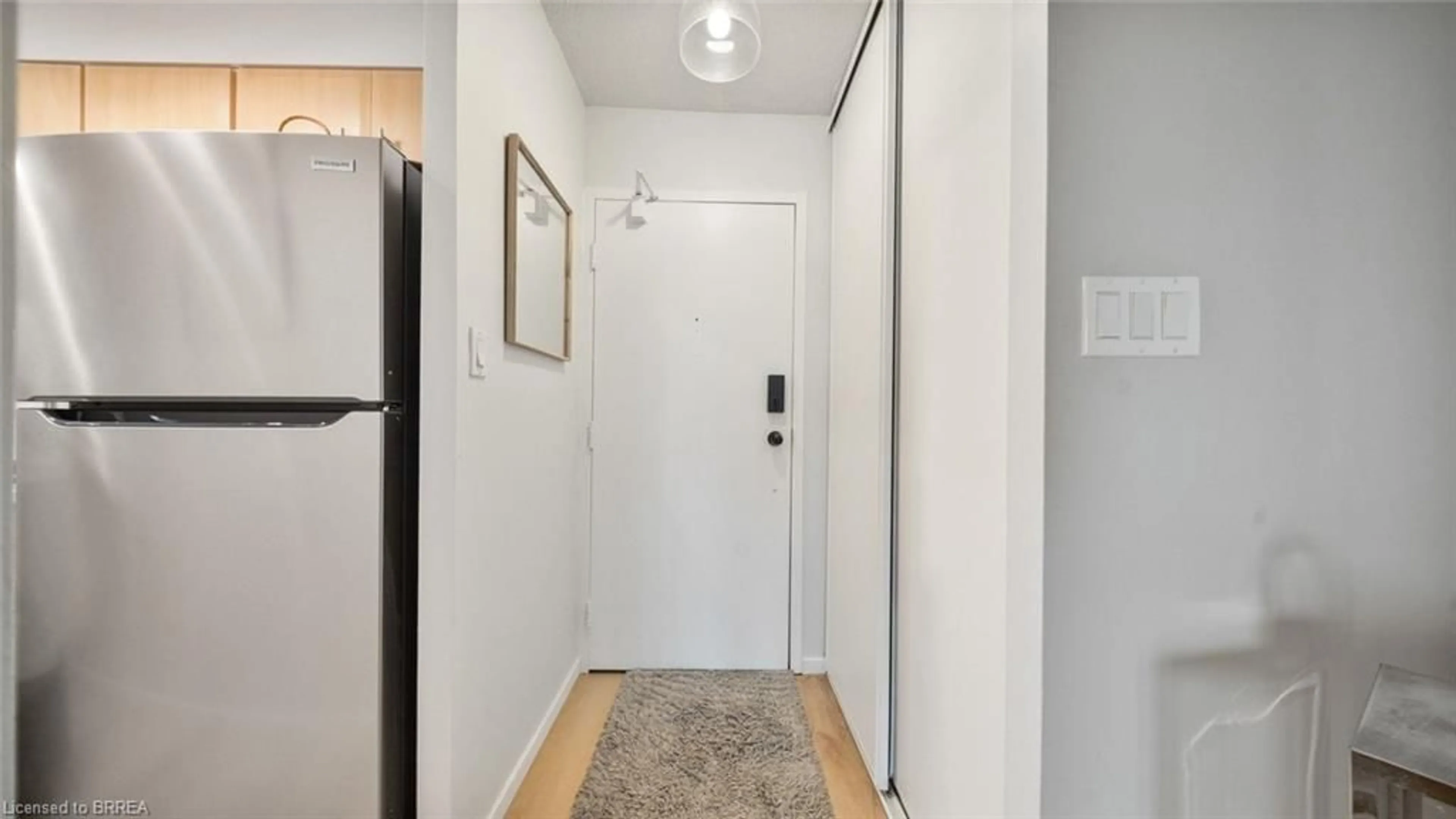 Indoor entryway for 36 Hayhurst Rd #136, Brantford Ontario N3R 6Y9