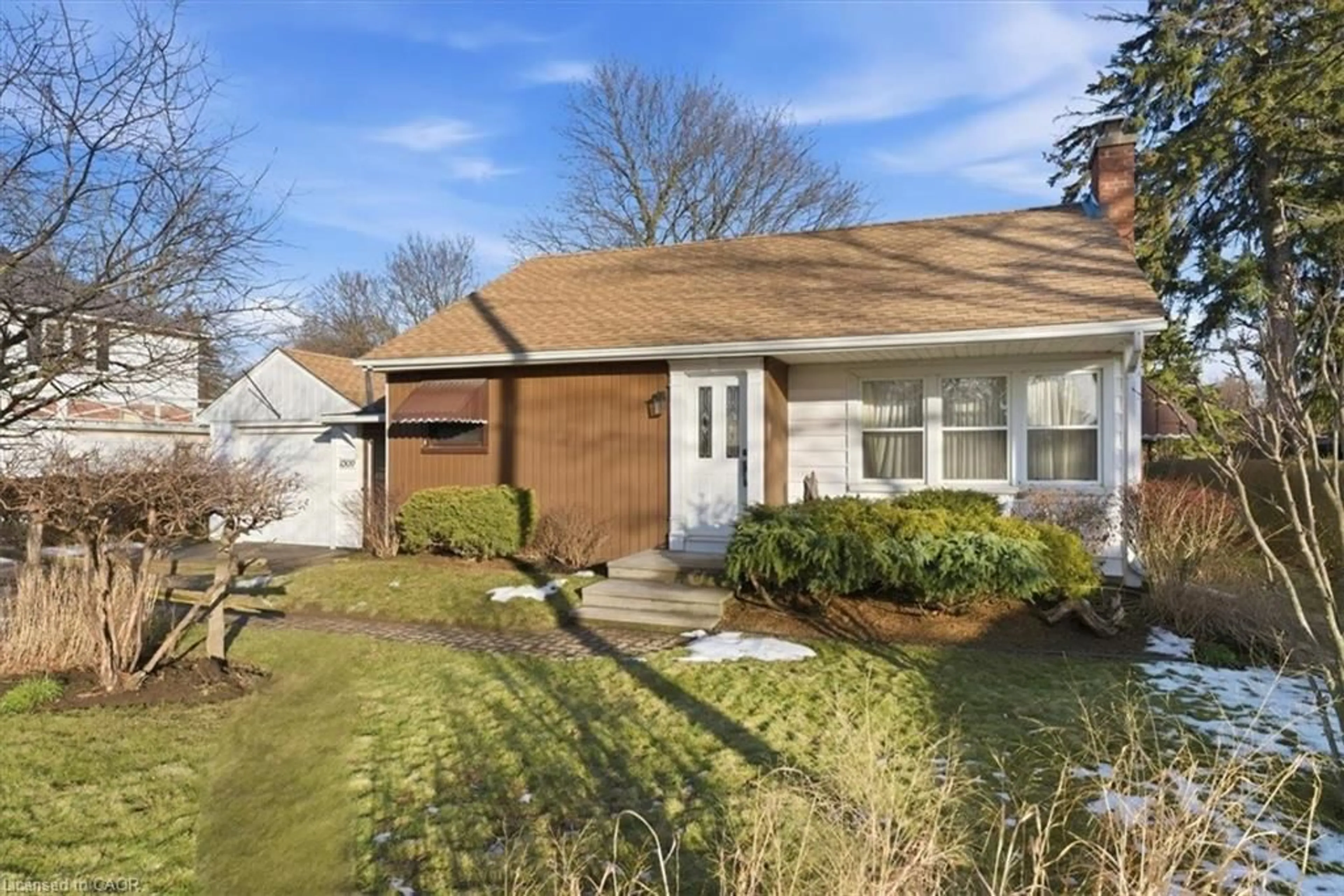 Home with brick exterior material, street for 1509 Haist St, Fonthill Ontario L0S 1E0