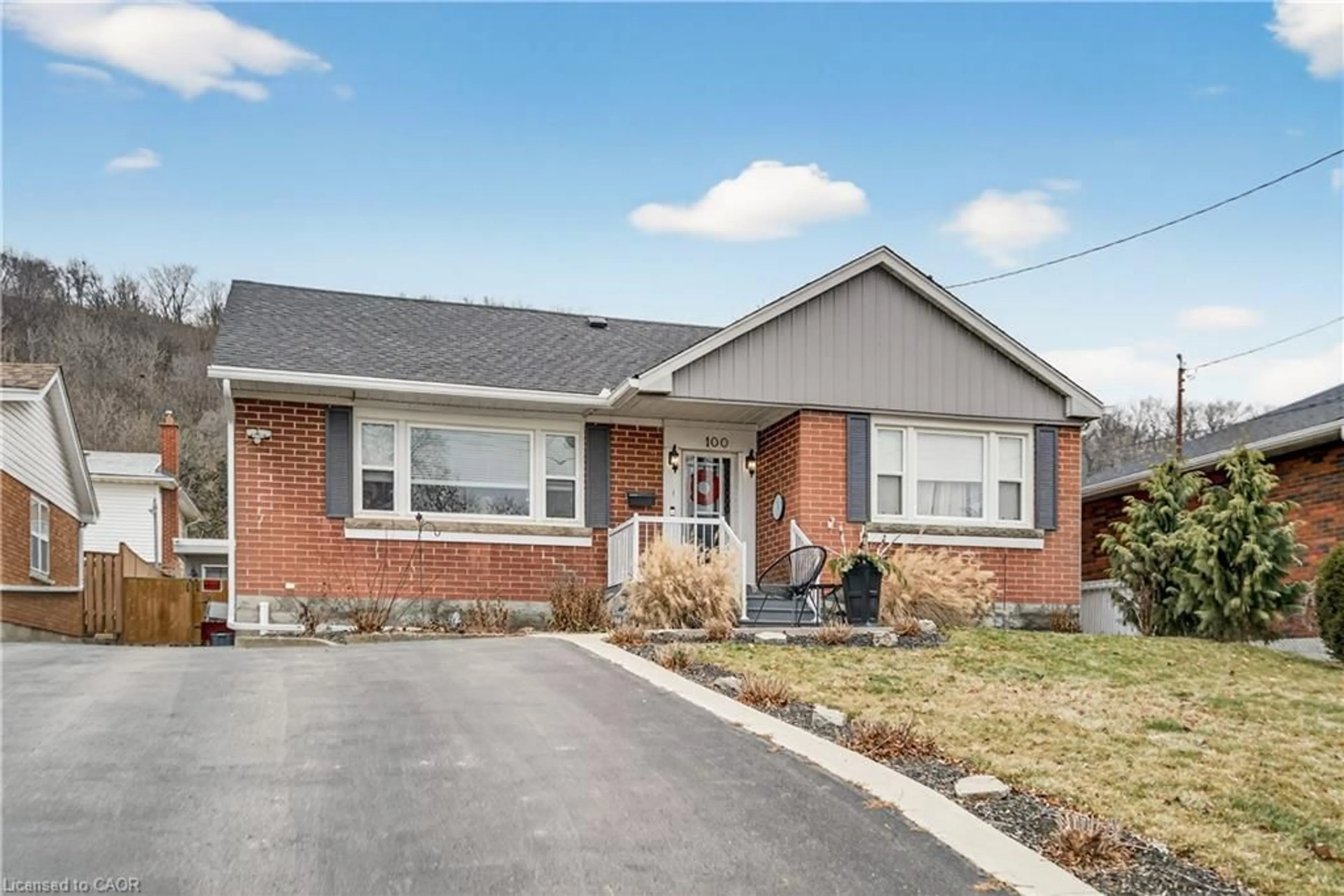 Home with brick exterior material, street for 100 Ferndale Ave, Hamilton Ontario L8K 4L6