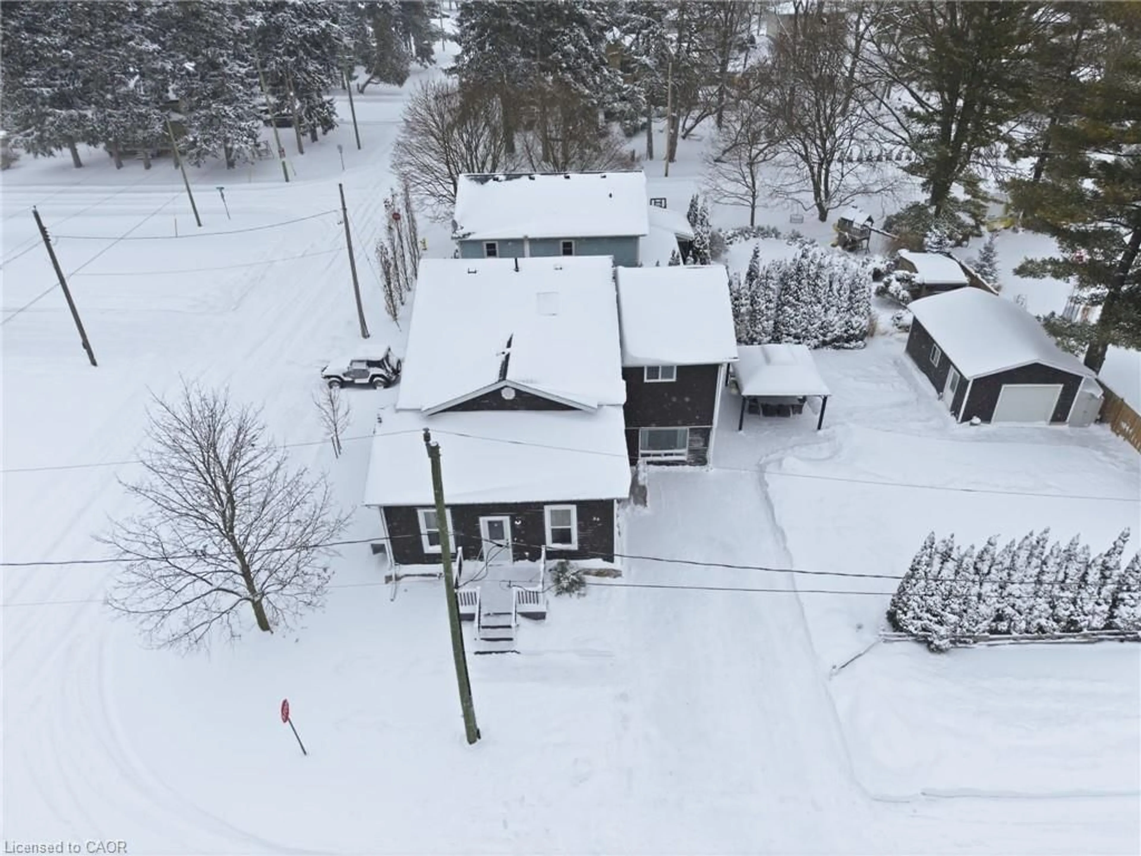 A pic from outside/outdoor area/front of a property/back of a property/a pic from drone, street for 55 Samuel St, Plattsville Ontario N0J 1S0