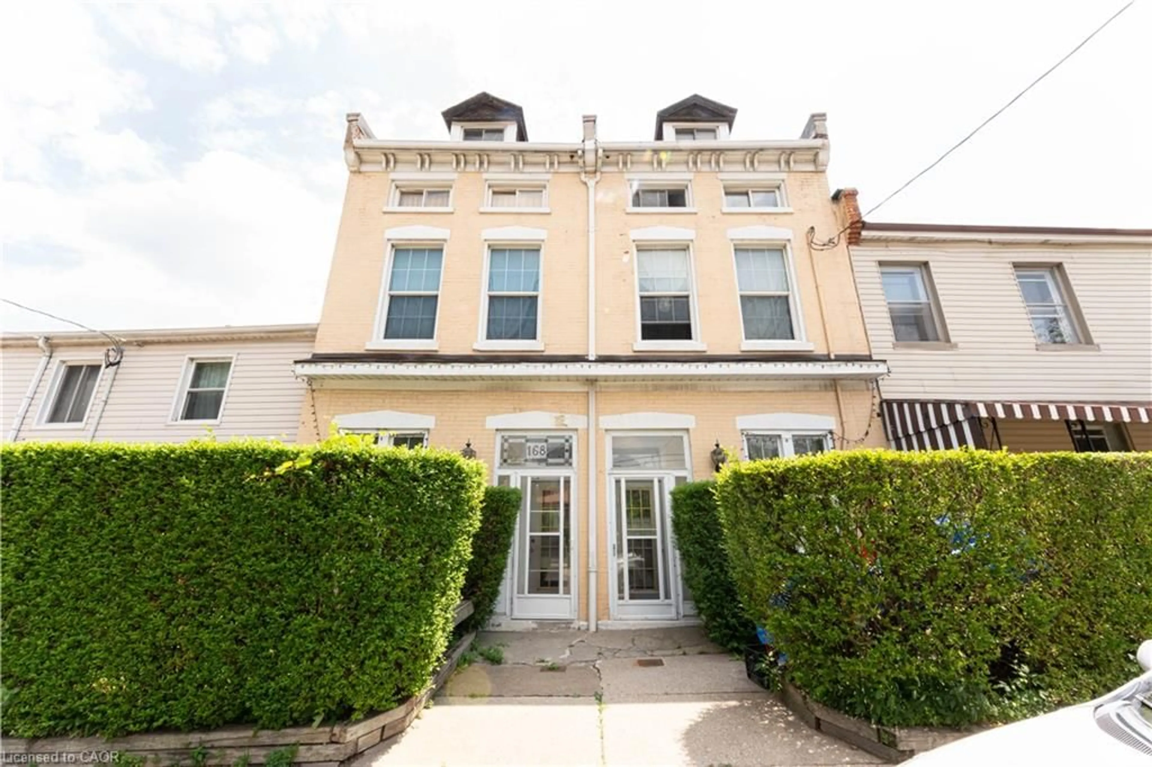 Unknown for 166-168 Macnab St, Hamilton Ontario L8R 2M4