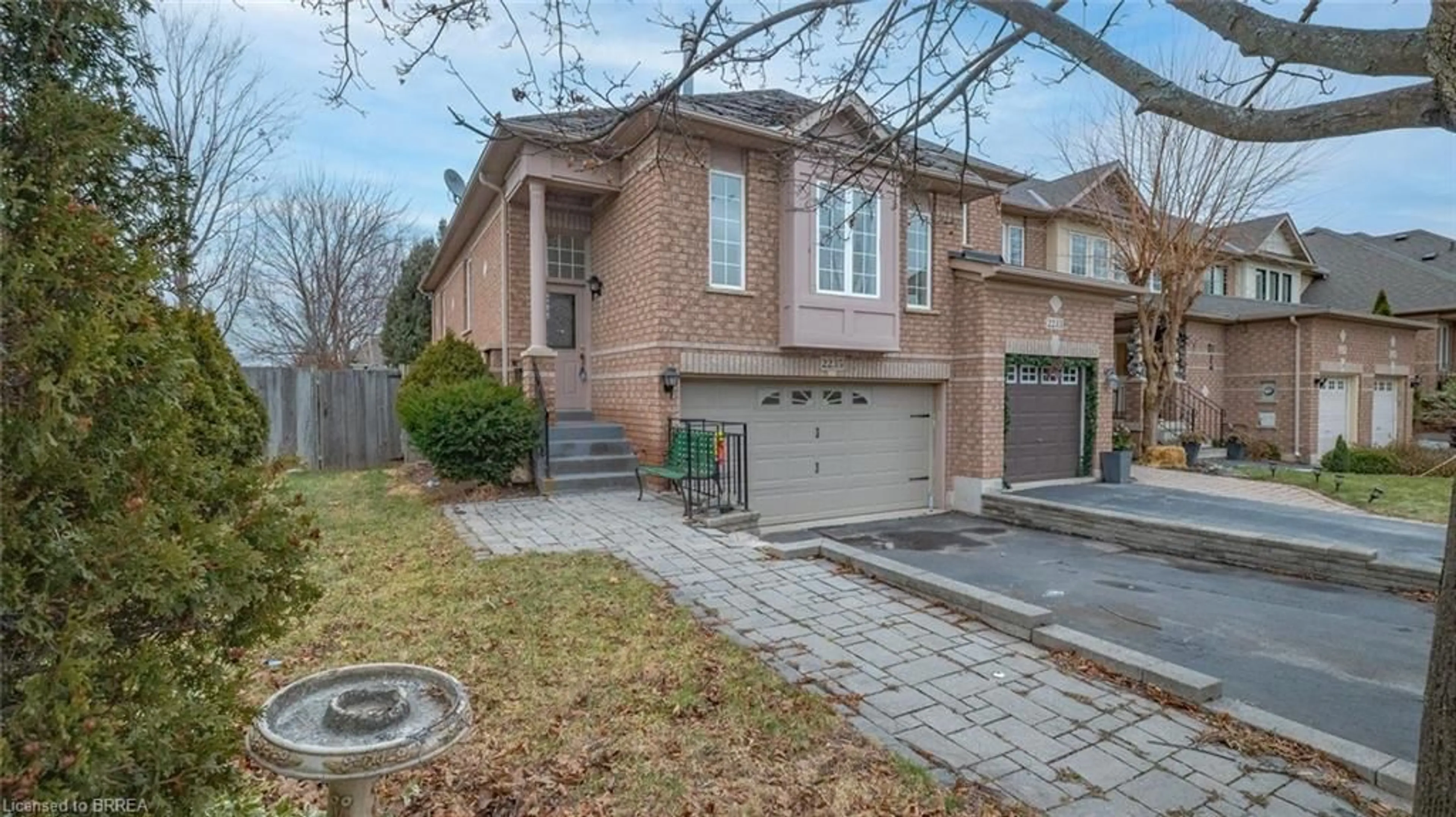 Home with brick exterior material, street for 2235 Hummingbird Way, Oakville Ontario L6M 3Z6