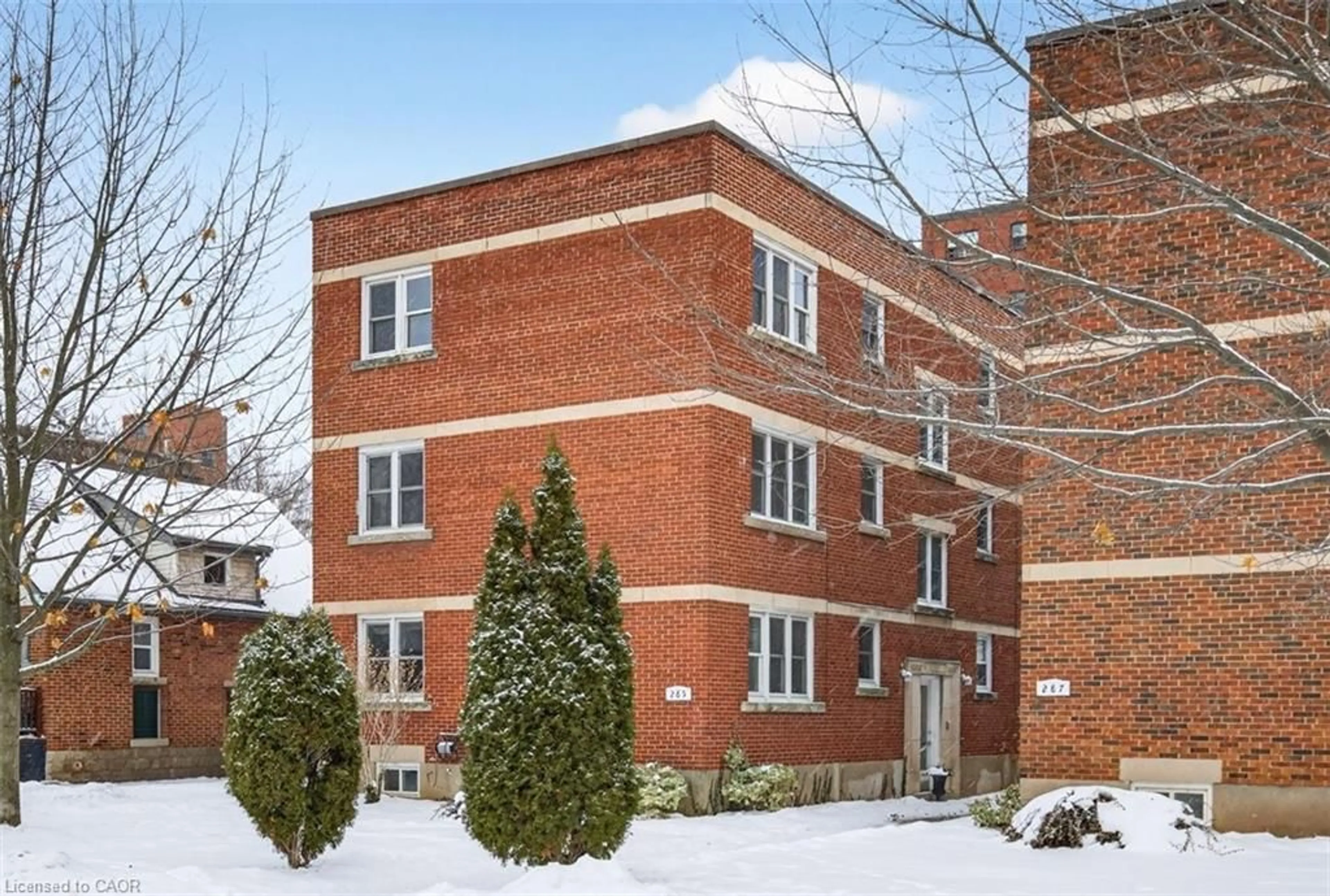 Home with brick exterior material, building for 285 Bold St #11, Hamilton Ontario L8P 1V9