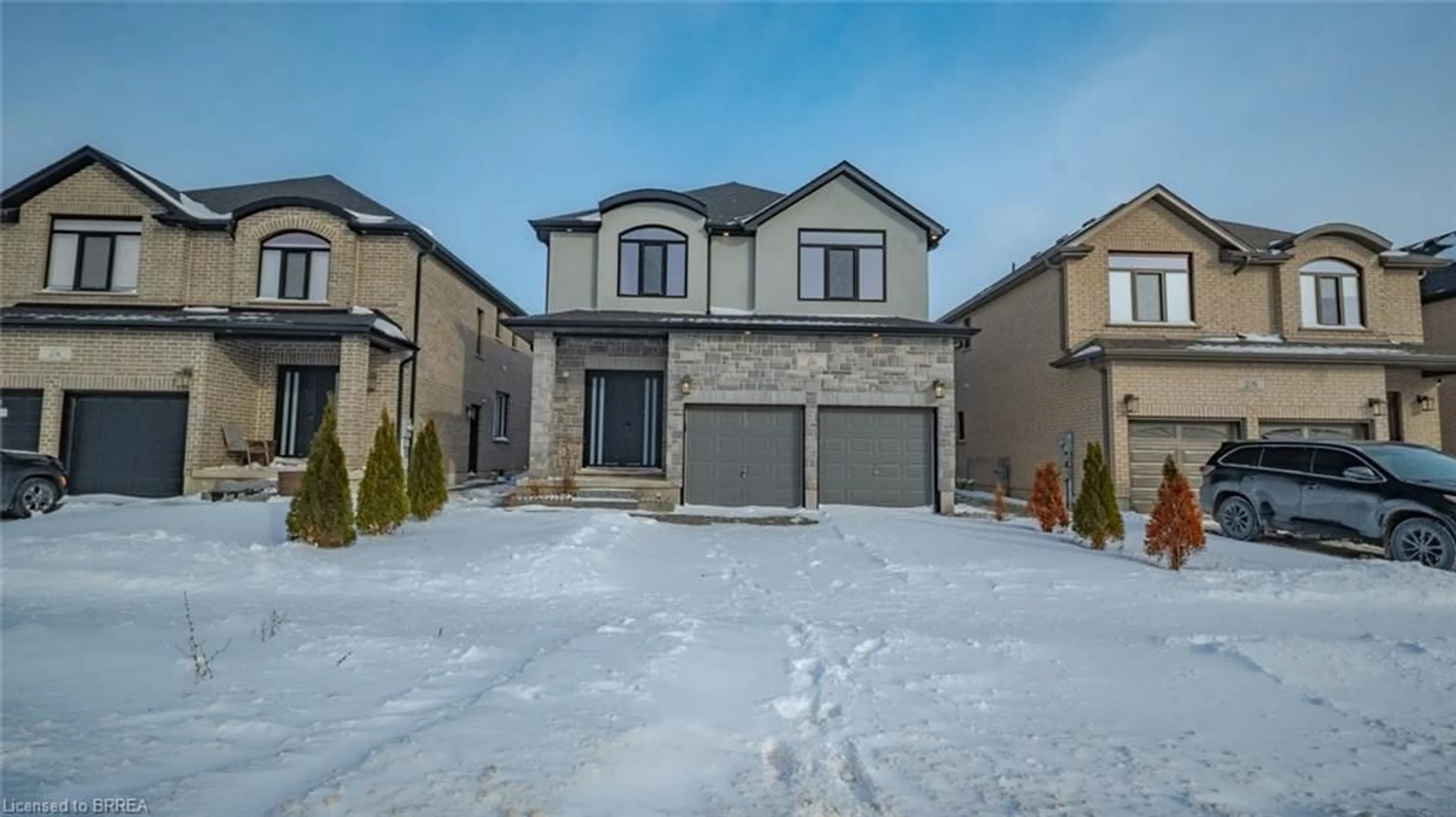 Home with brick exterior material, street for 26 Grandville Cir, Paris Ontario N3L 0A9