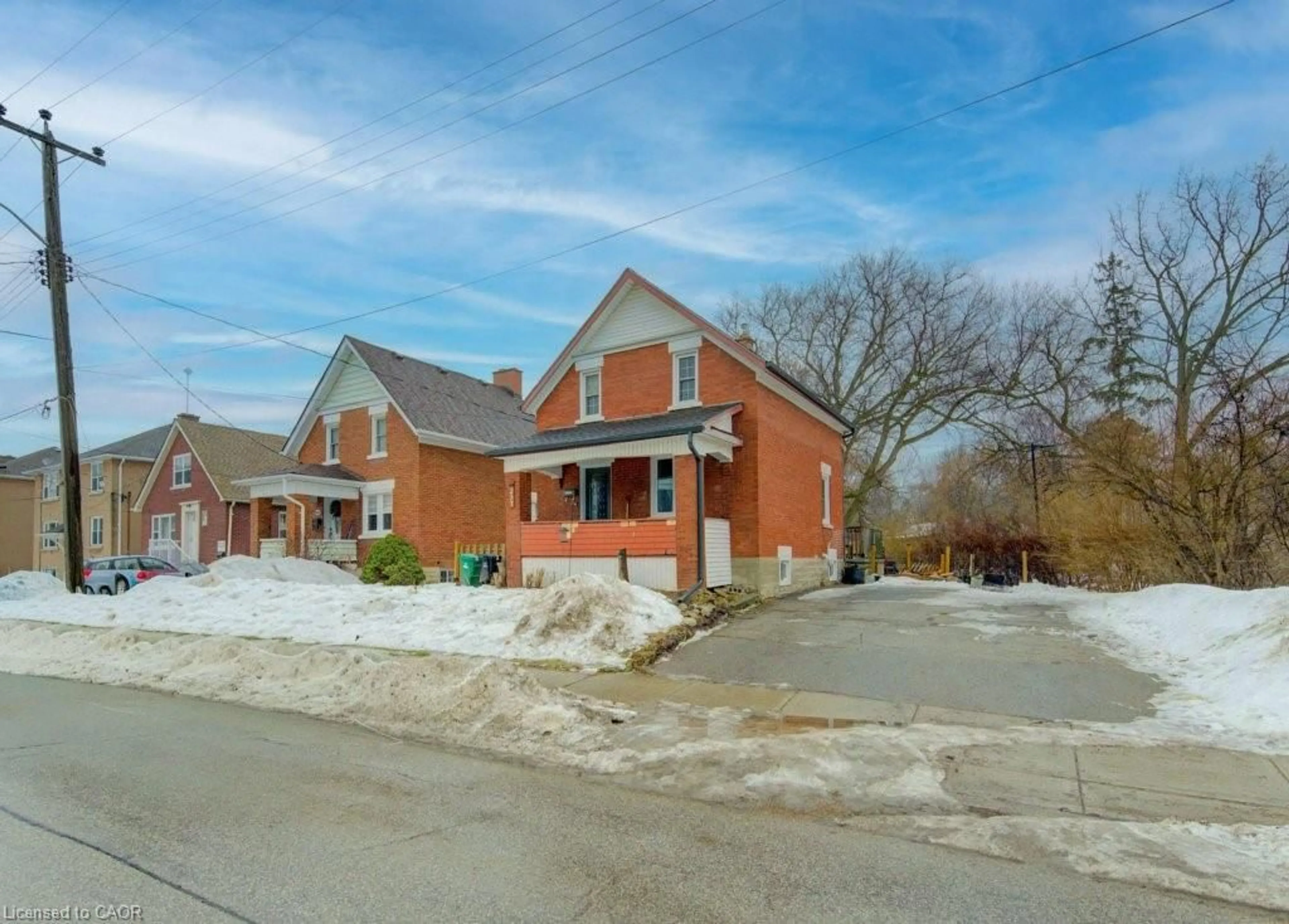 Unknown for 257 Guelph St, Kitchener Ontario N2H 5W9