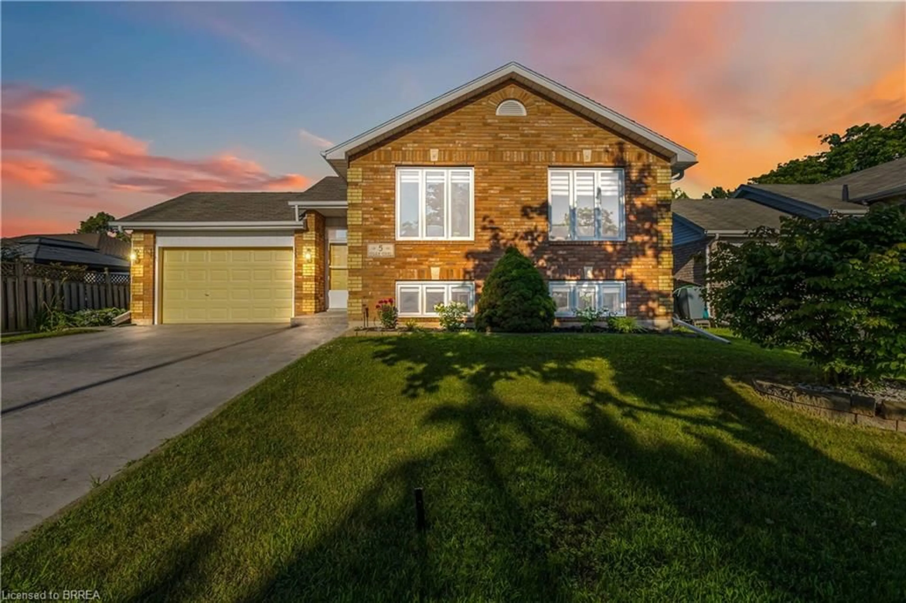 Home with brick exterior material, street for 5 Cork Cres, Brantford Ontario N3V 1E3