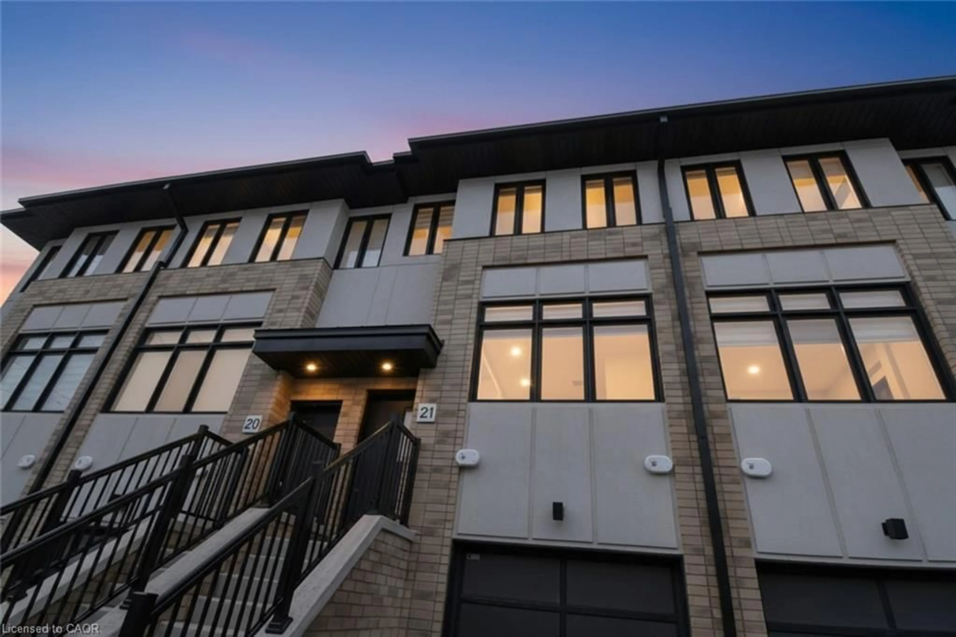 Home with brick exterior material, unknown for 527 Shaver Rd #21, Ancaster Ontario L9G 0J1