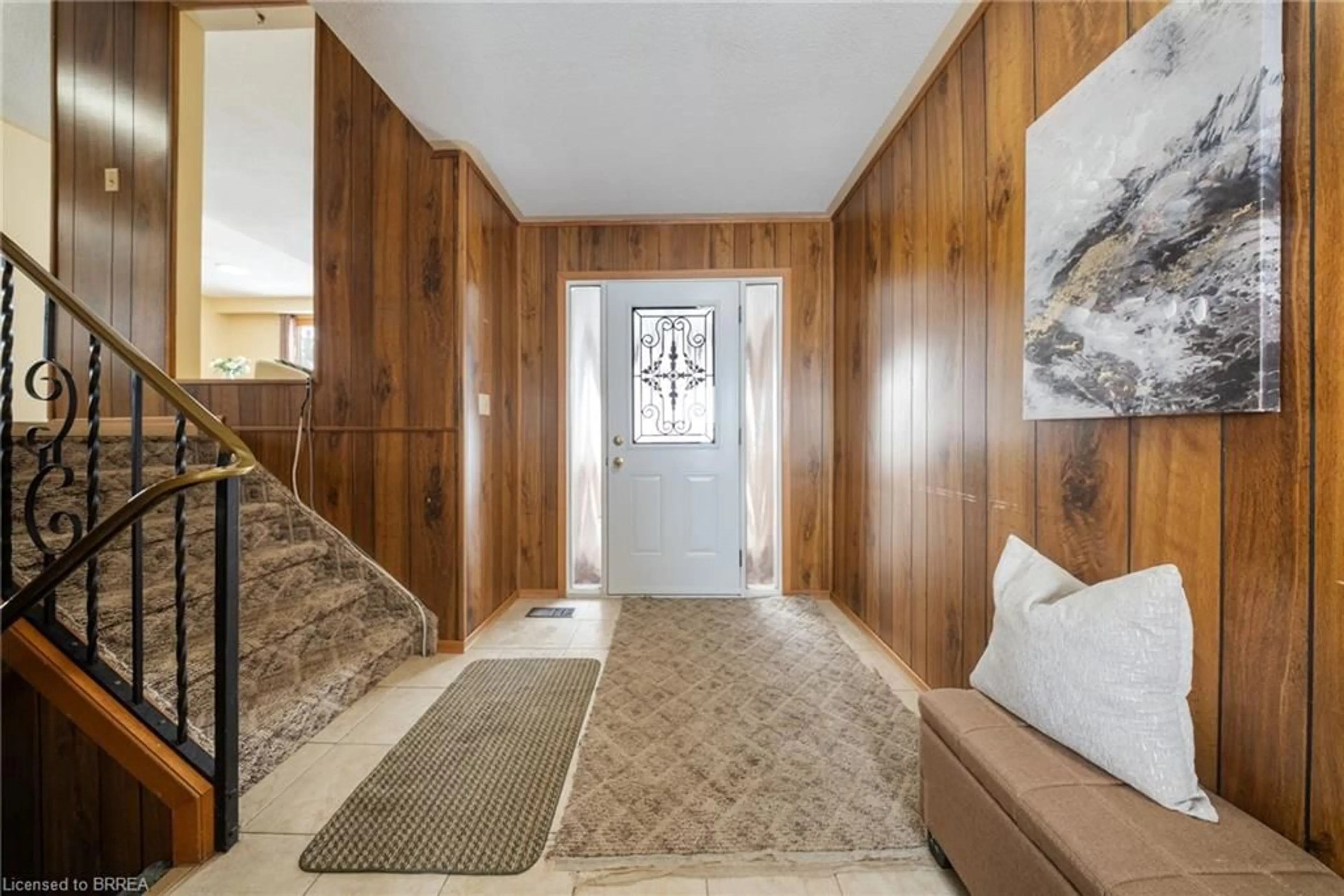 Indoor entryway for 1805 County Line 74, Waterford Ontario N0E 1Y0