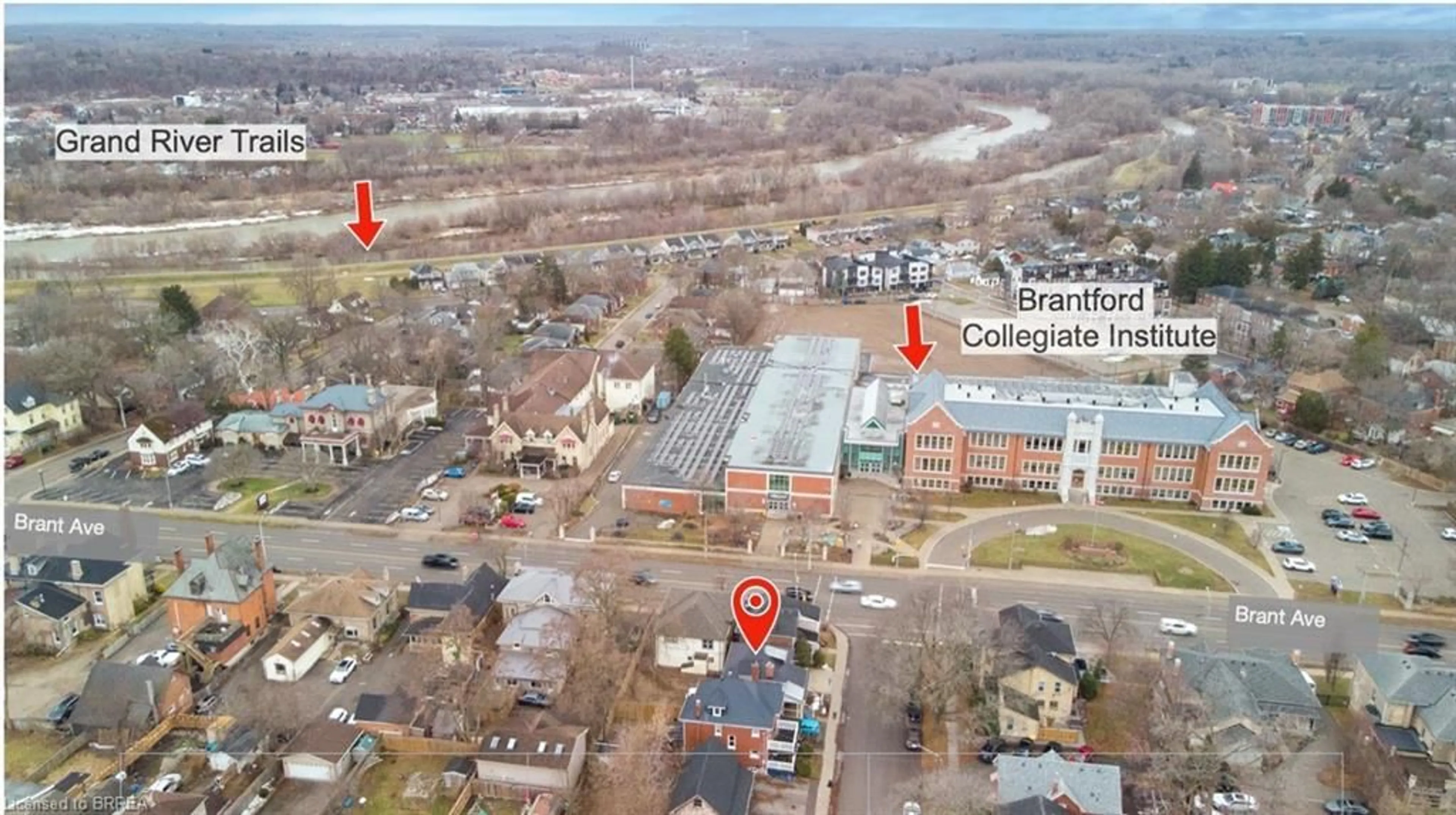 A pic from outside/outdoor area/front of a property/back of a property/a pic from drone, unknown for 3 Palace St, Brantford Ontario N3T 3W2