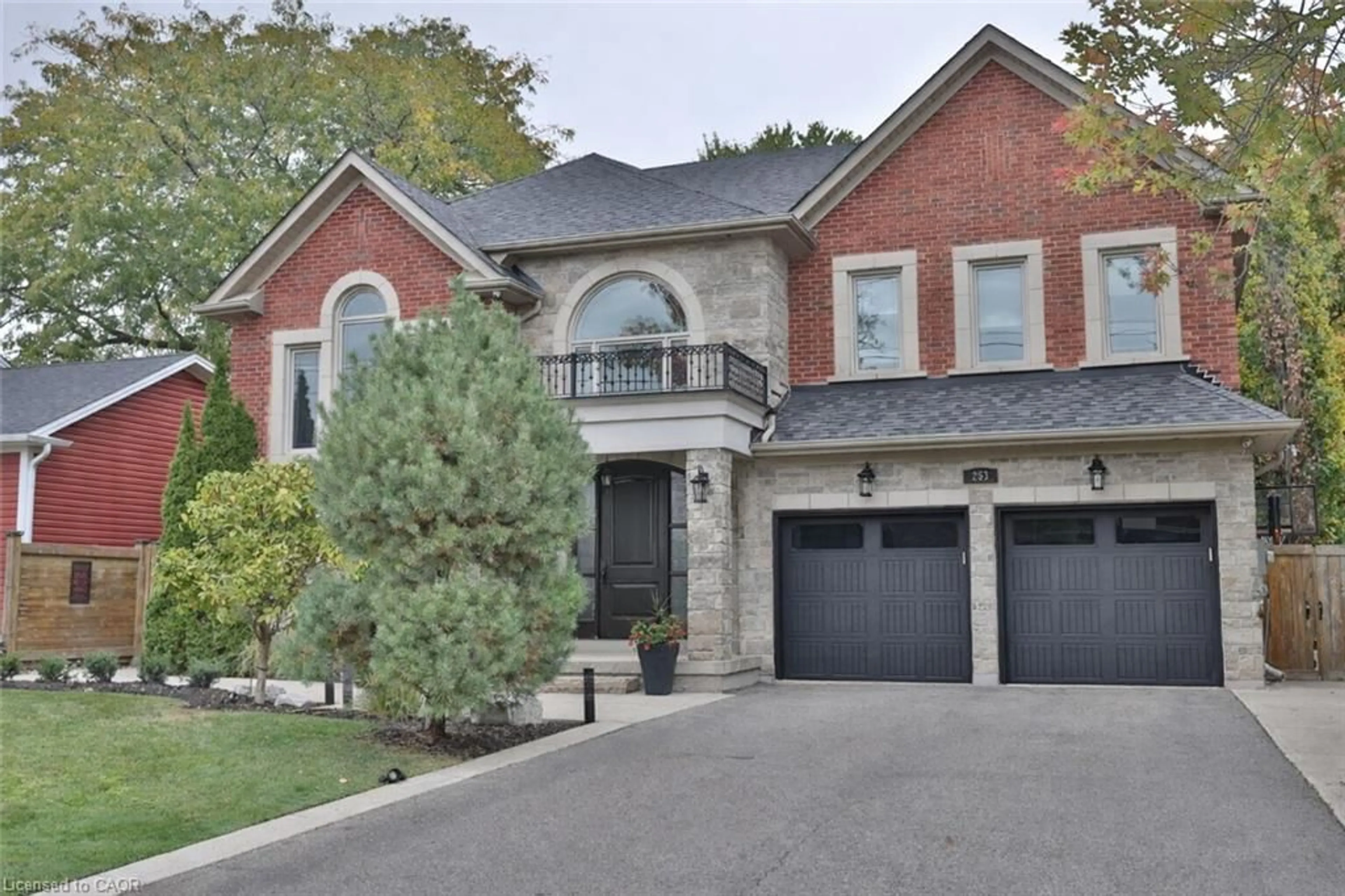 Home with brick exterior material, street for 253 Jones St, Oakville Ontario L6L 3G5